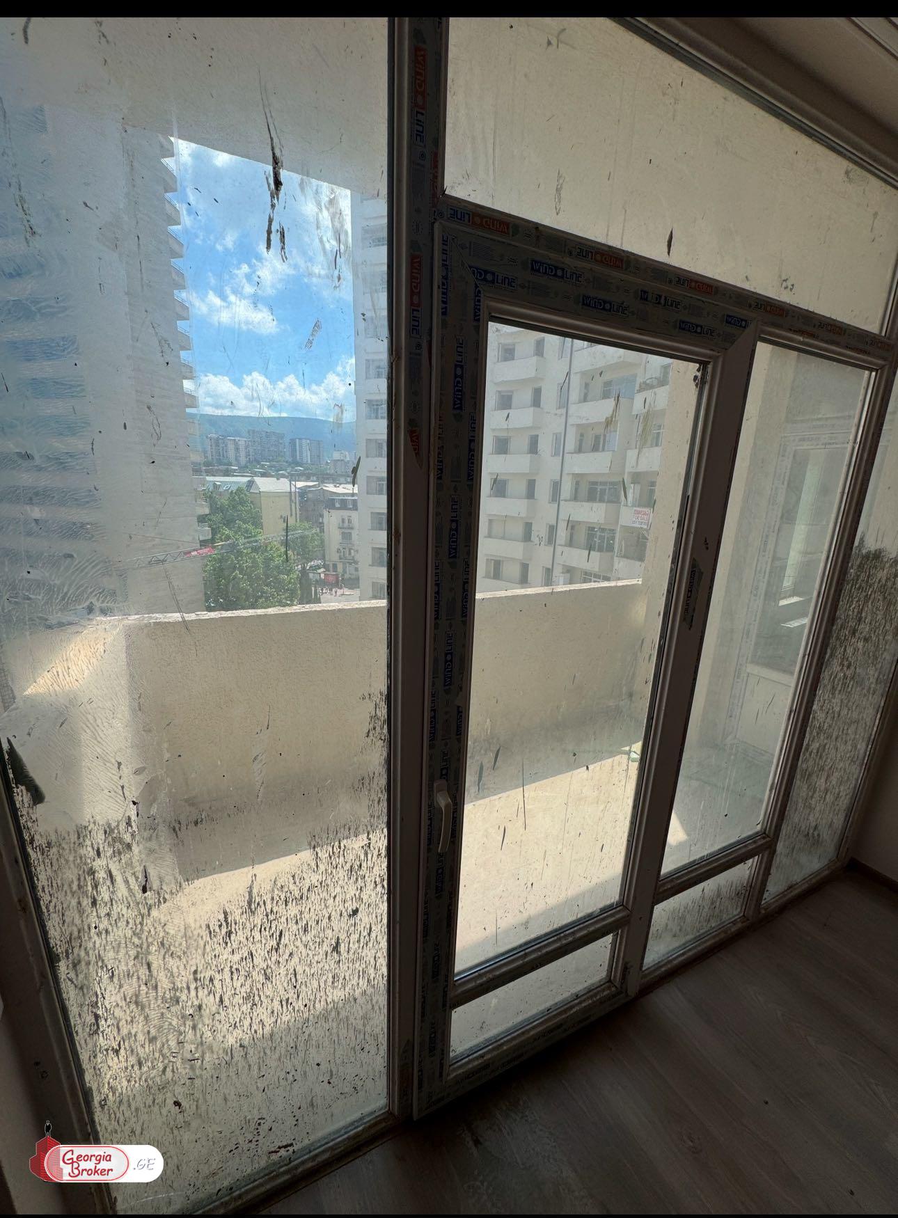 nearly repaired 3-room apartment for sale