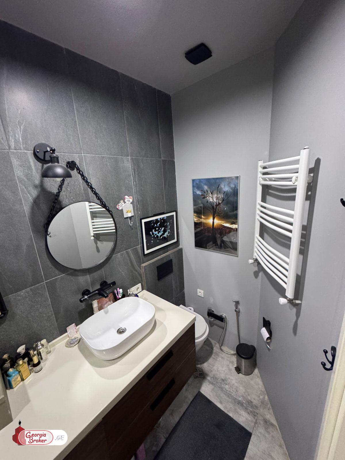 nearly repaired 3-room apartment for sale