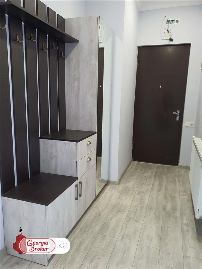 nearly repaired 3-room apartment for sale