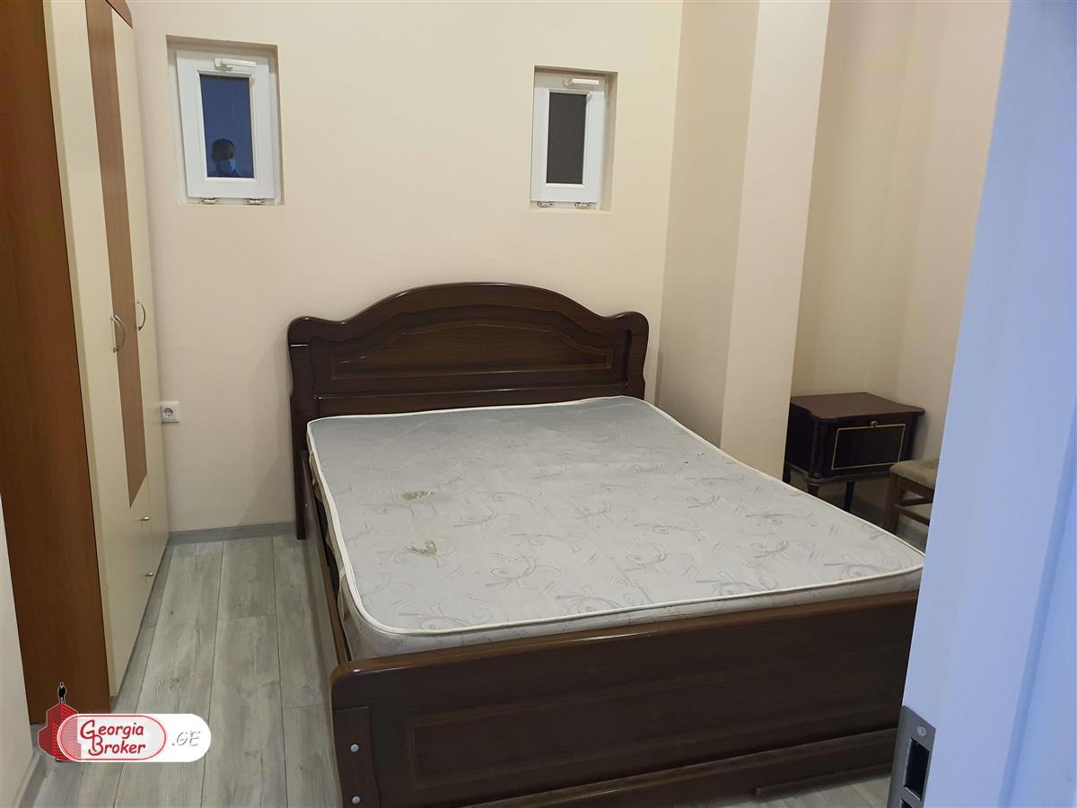 nearly repaired 3-room apartment for sale