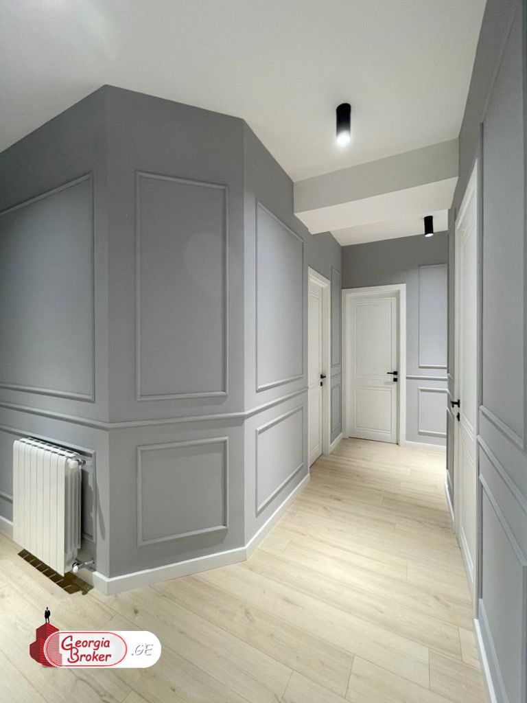 продается квартира с новым ремонтом 3-комнаты