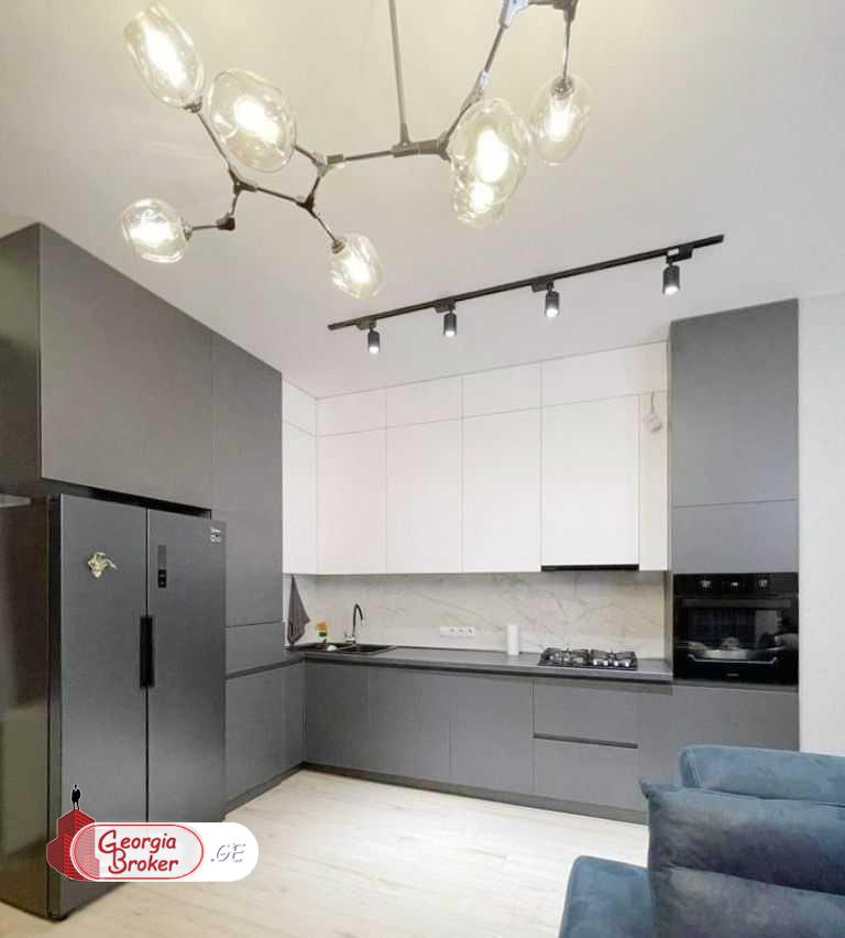 продается квартира с новым ремонтом 3-комнаты