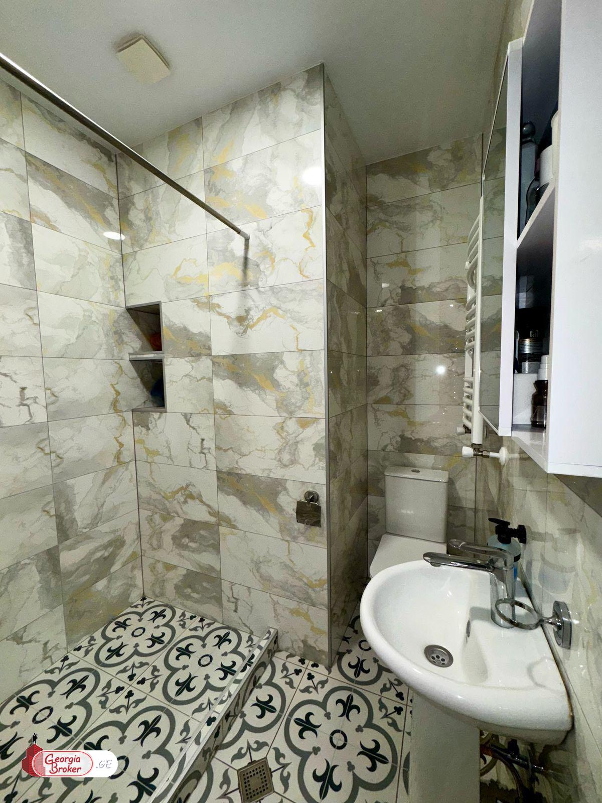 nearly repaired 4-room apartment for sale