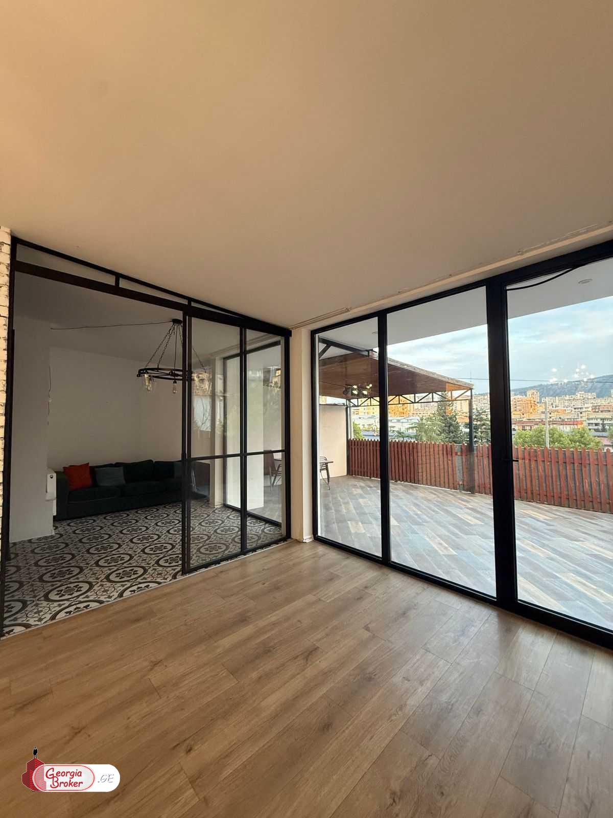 nearly repaired 3-room apartment for sale