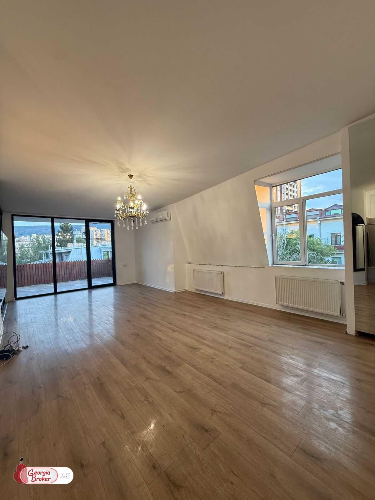 nearly repaired 3-room apartment for sale