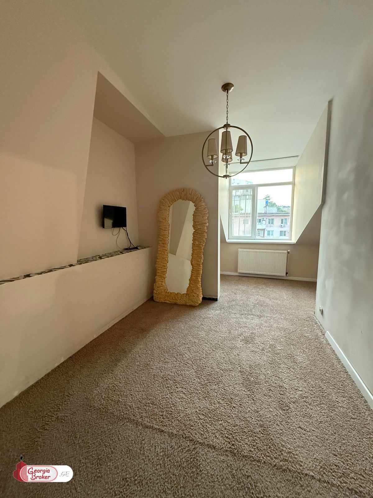 nearly repaired 3-room apartment for sale