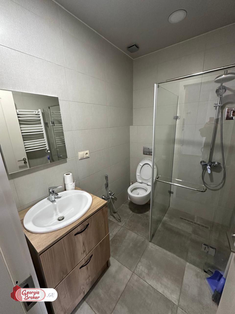 продается квартира с новым ремонтом 2-комнаты