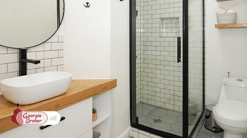 продается квартира с новым ремонтом 3-комнаты