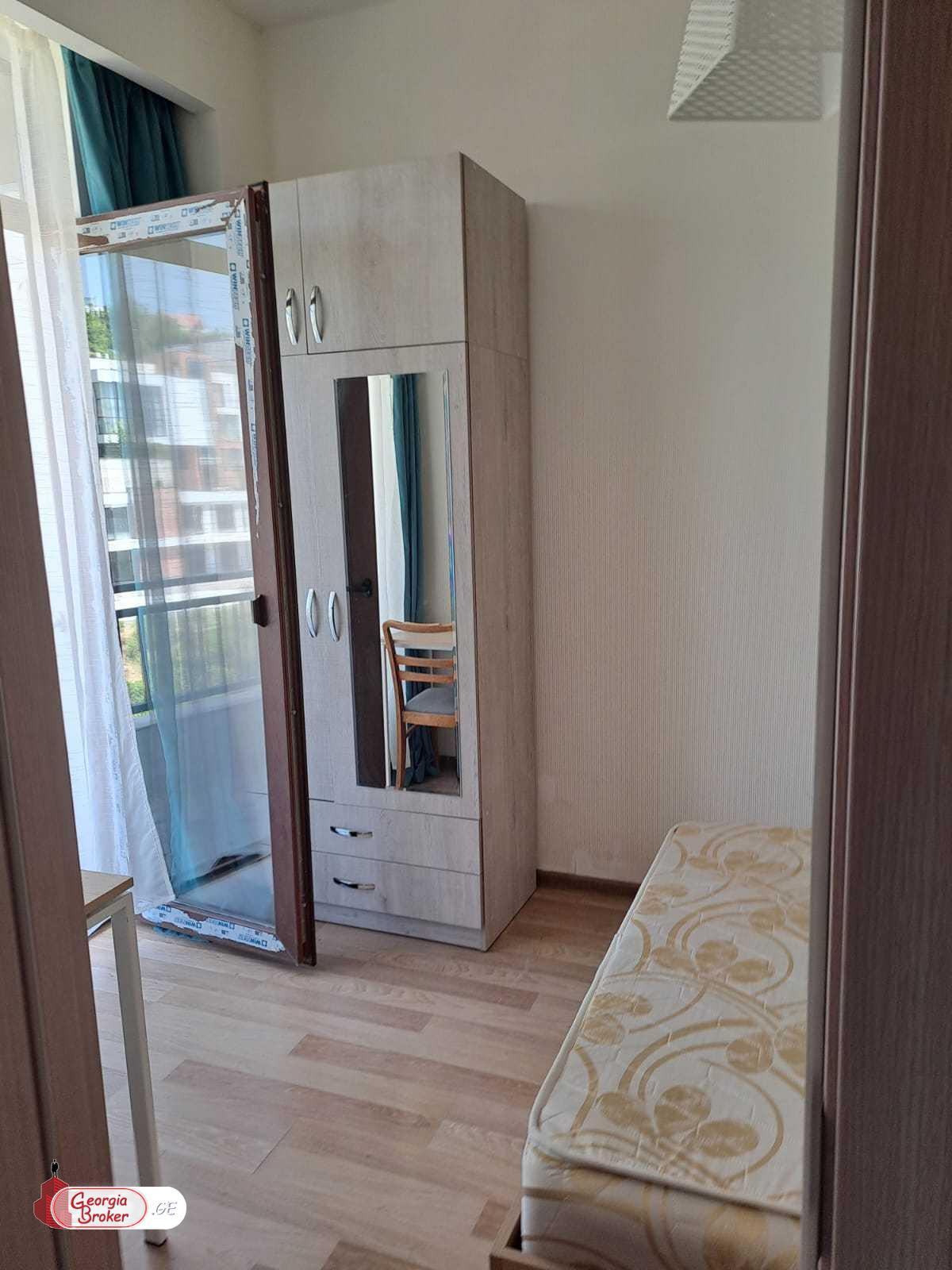 იყიდება ახალი გარემონტებული 2 ოთახიანი ბინა