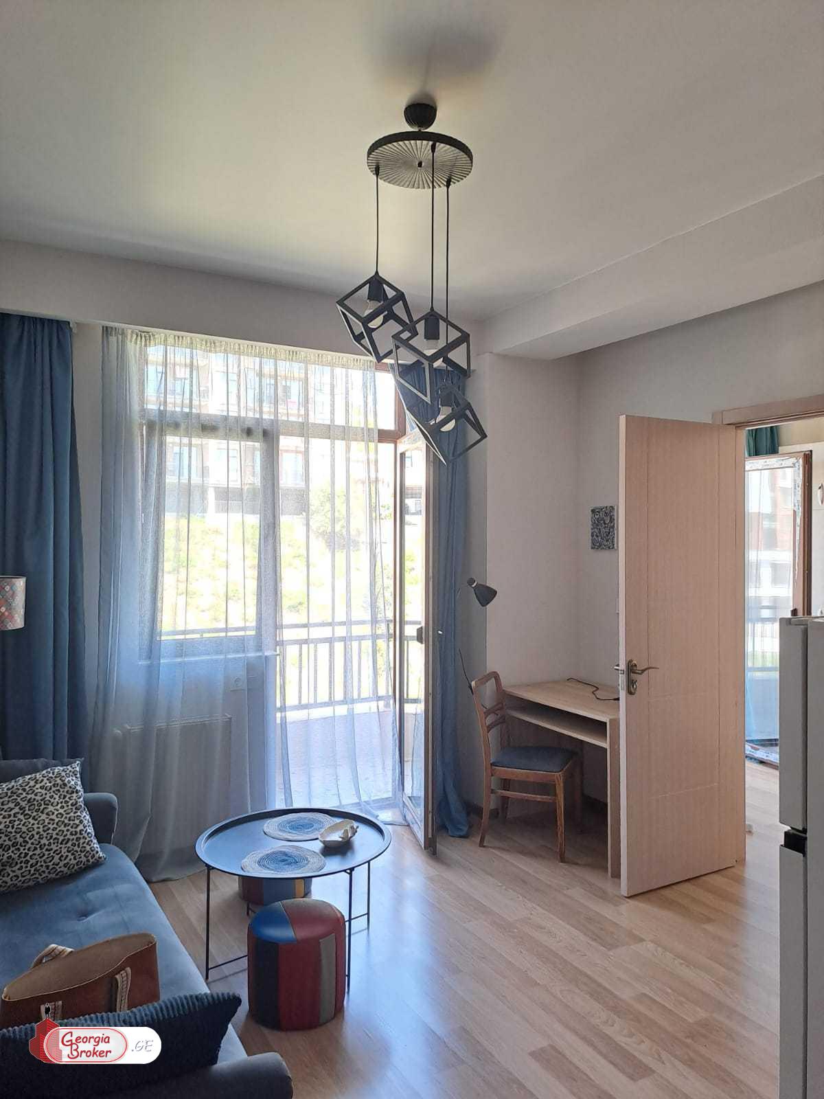 იყიდება ახალი გარემონტებული 2 ოთახიანი ბინა