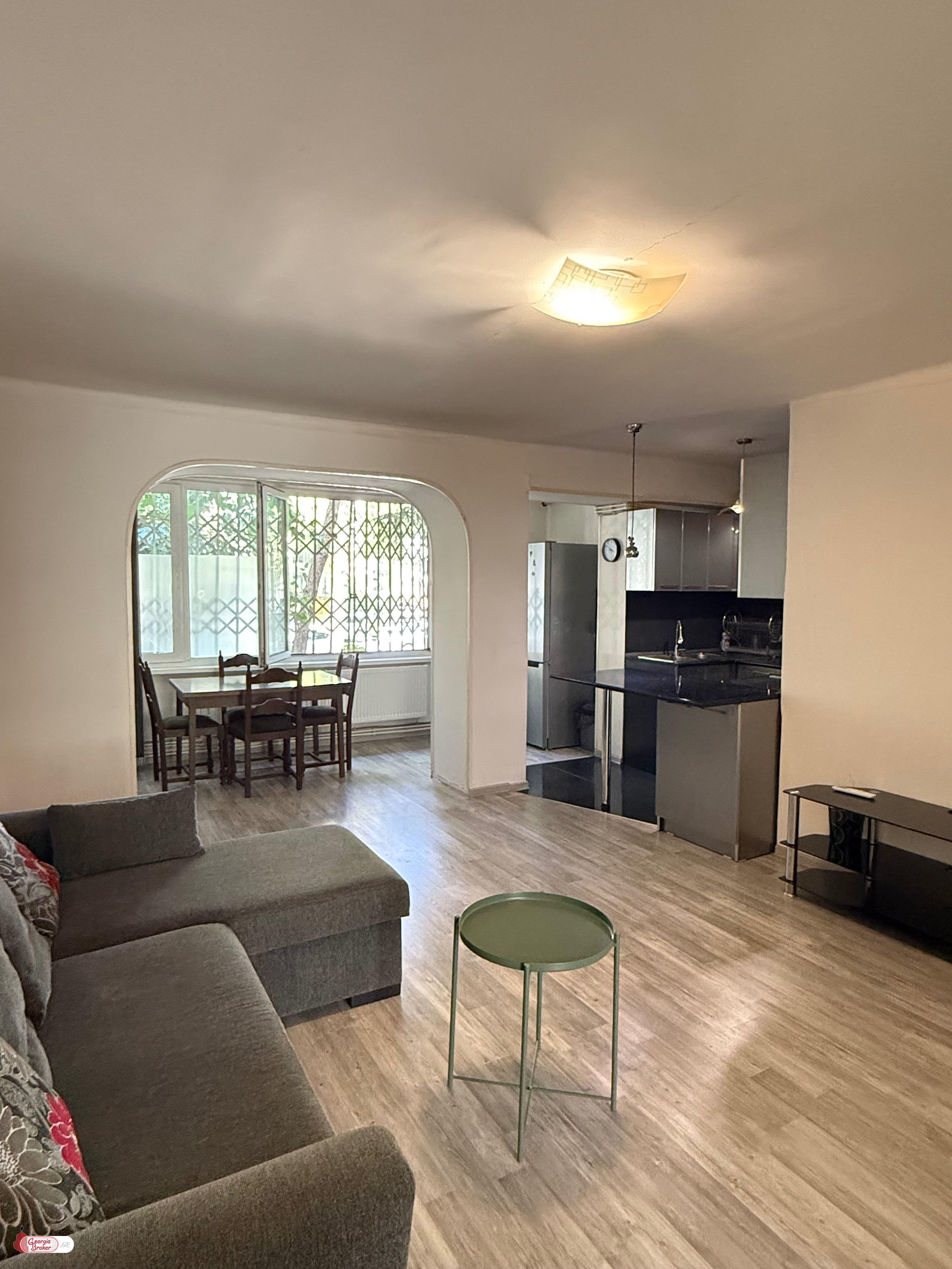 продается квартира с новым ремонтом 2-комнаты