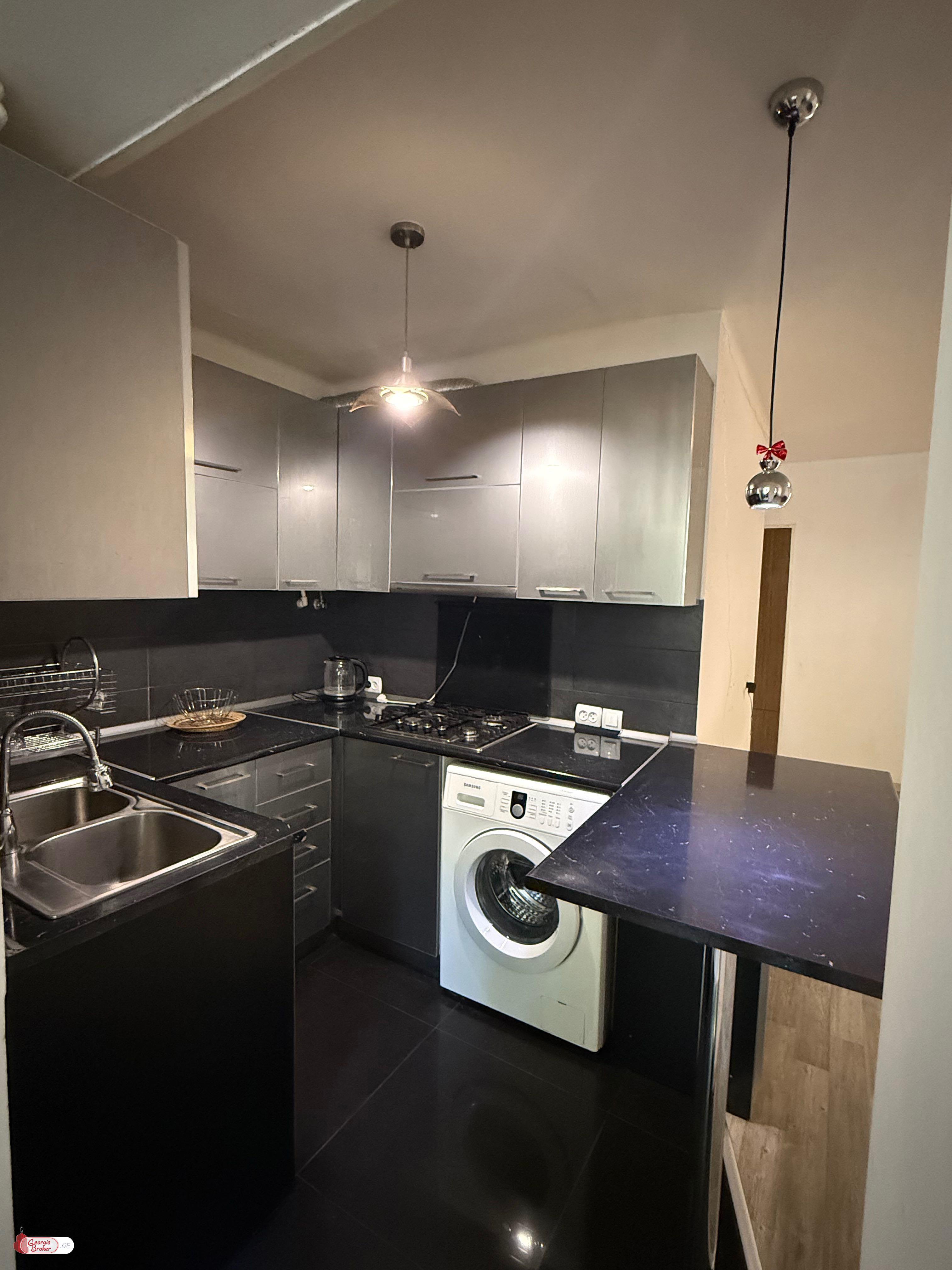 продается квартира с новым ремонтом 2-комнаты