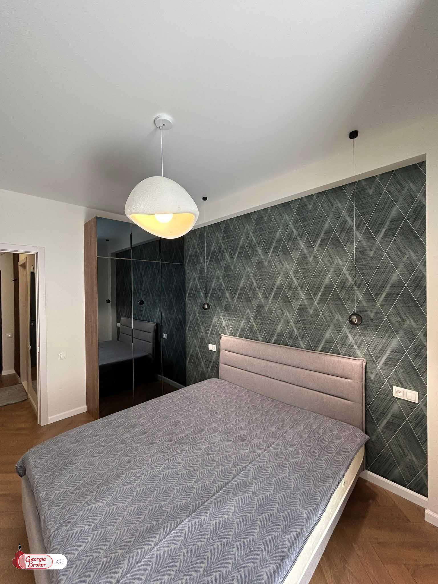 продается квартира с новым ремонтом 2-комнаты