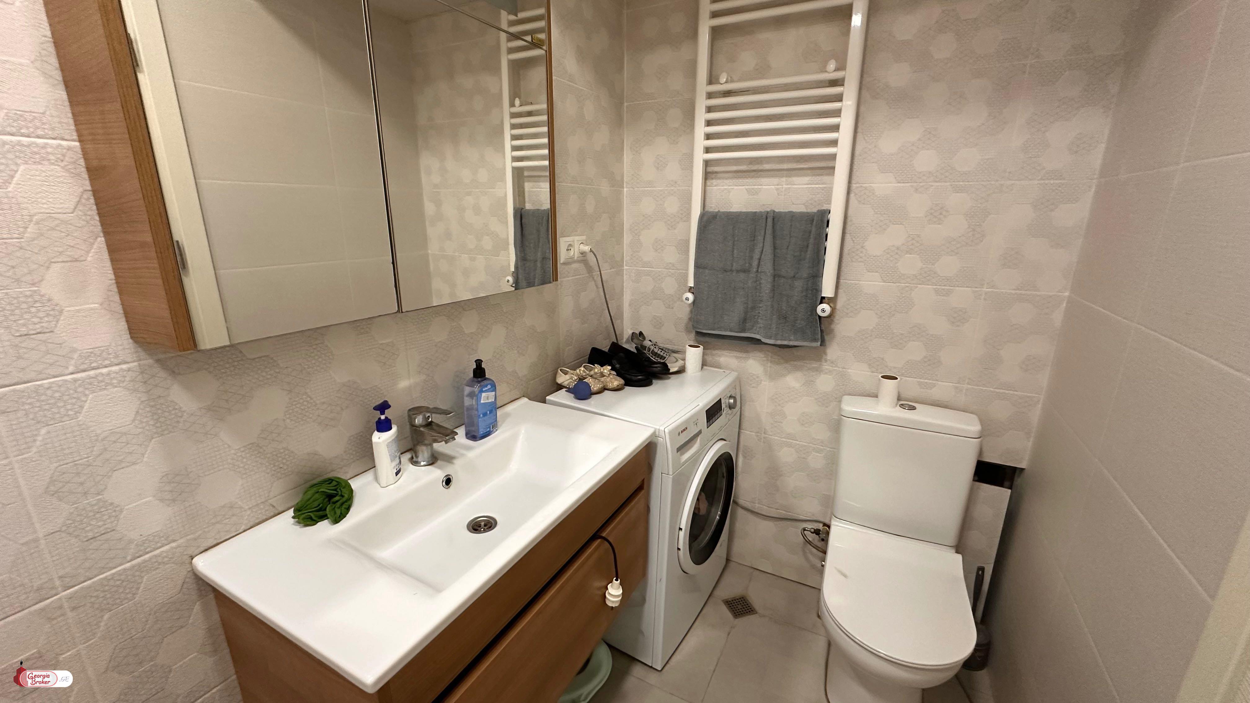 продается квартира с новым ремонтом 2-комнаты