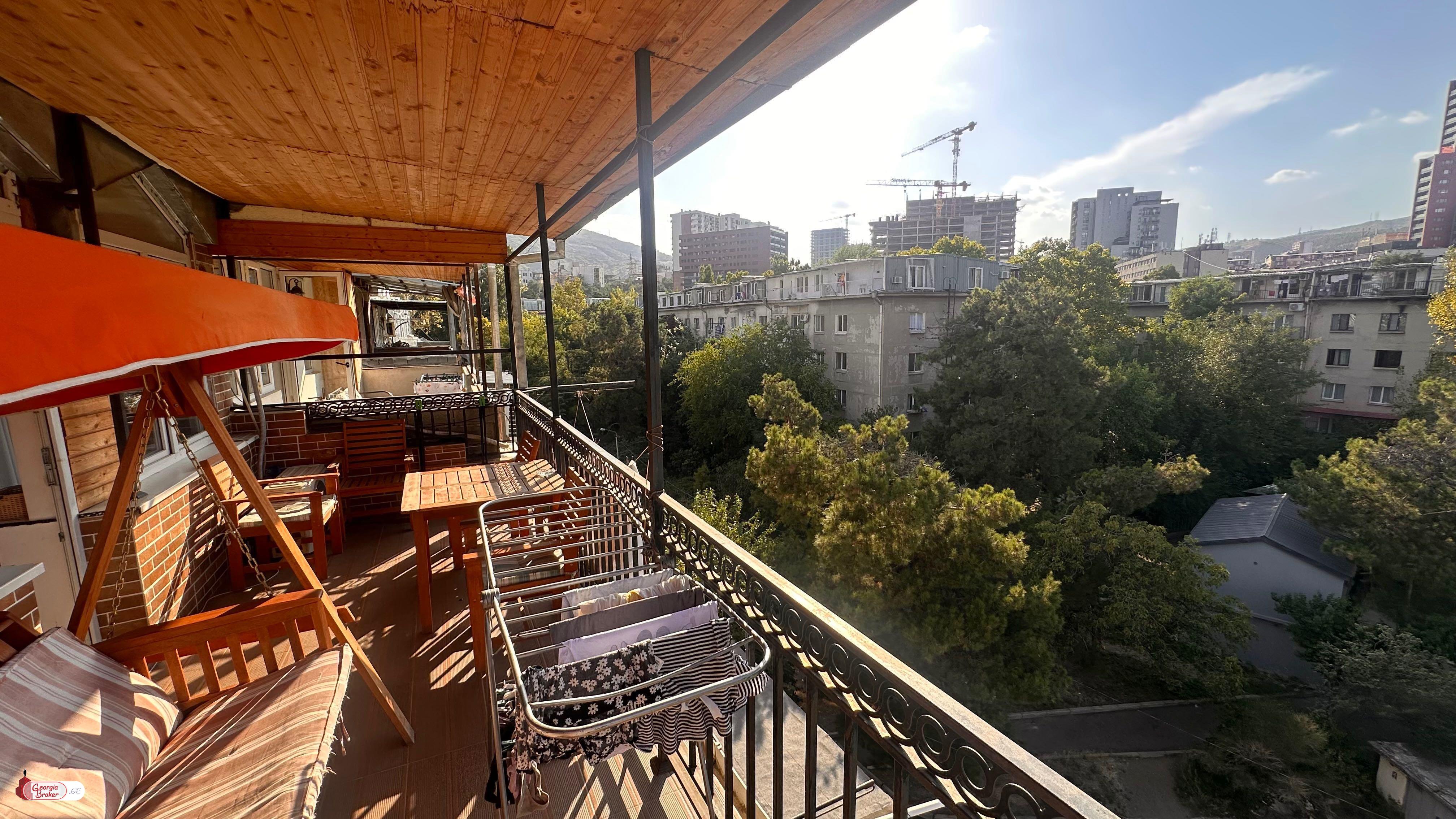 продается квартира с новым ремонтом 2-комнаты