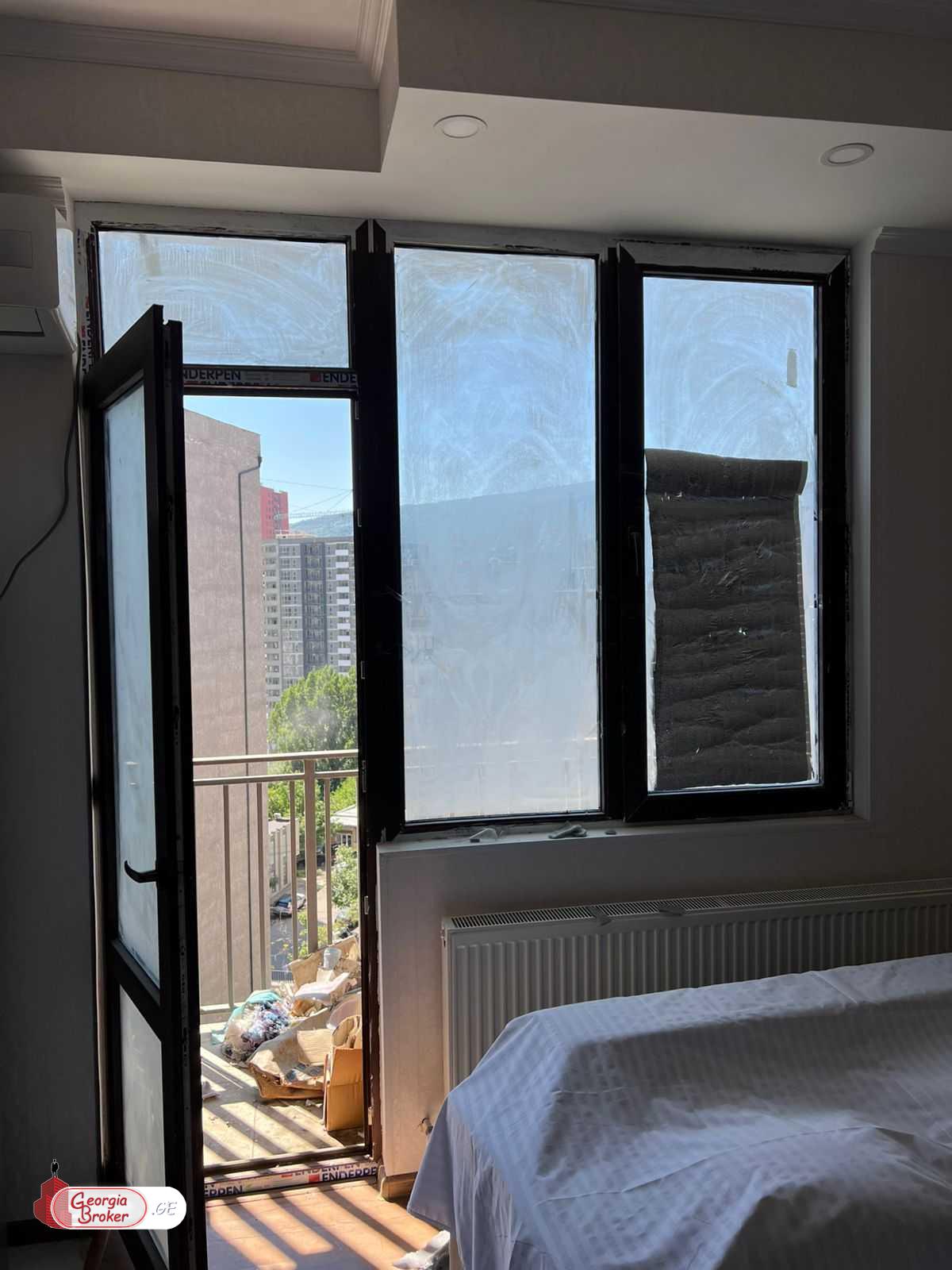 იყიდება ახალი გარემონტებული 2 ოთახიანი ბინა