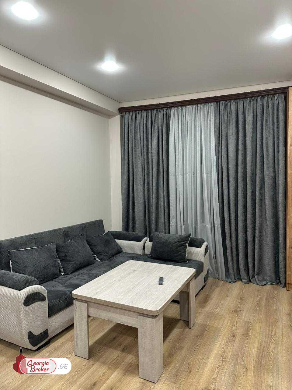 იყიდება ახალი გარემონტებული 2 ოთახიანი ბინა