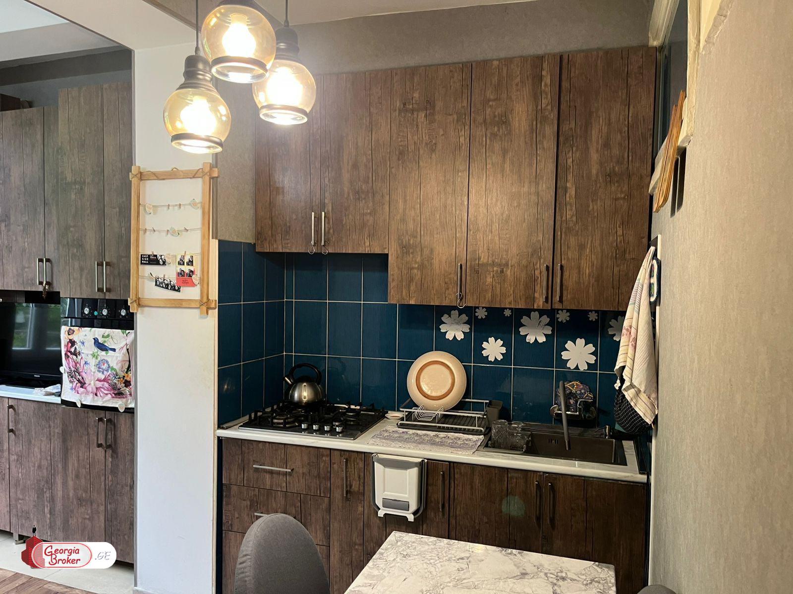 nearly repaired 3-room apartment for sale