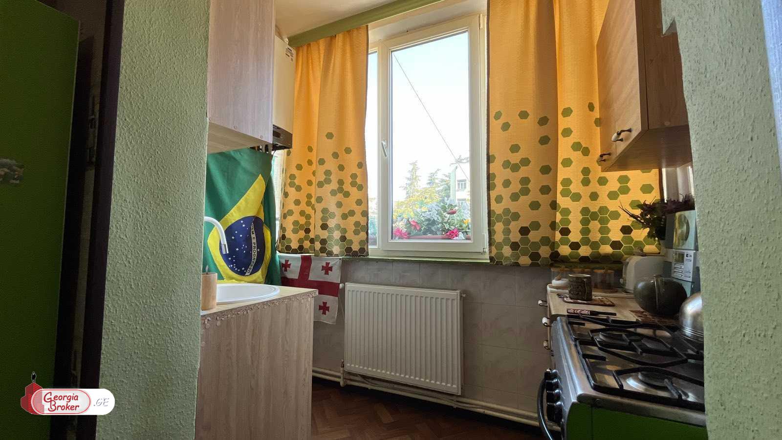 nearly repaired 4-room apartment for sale