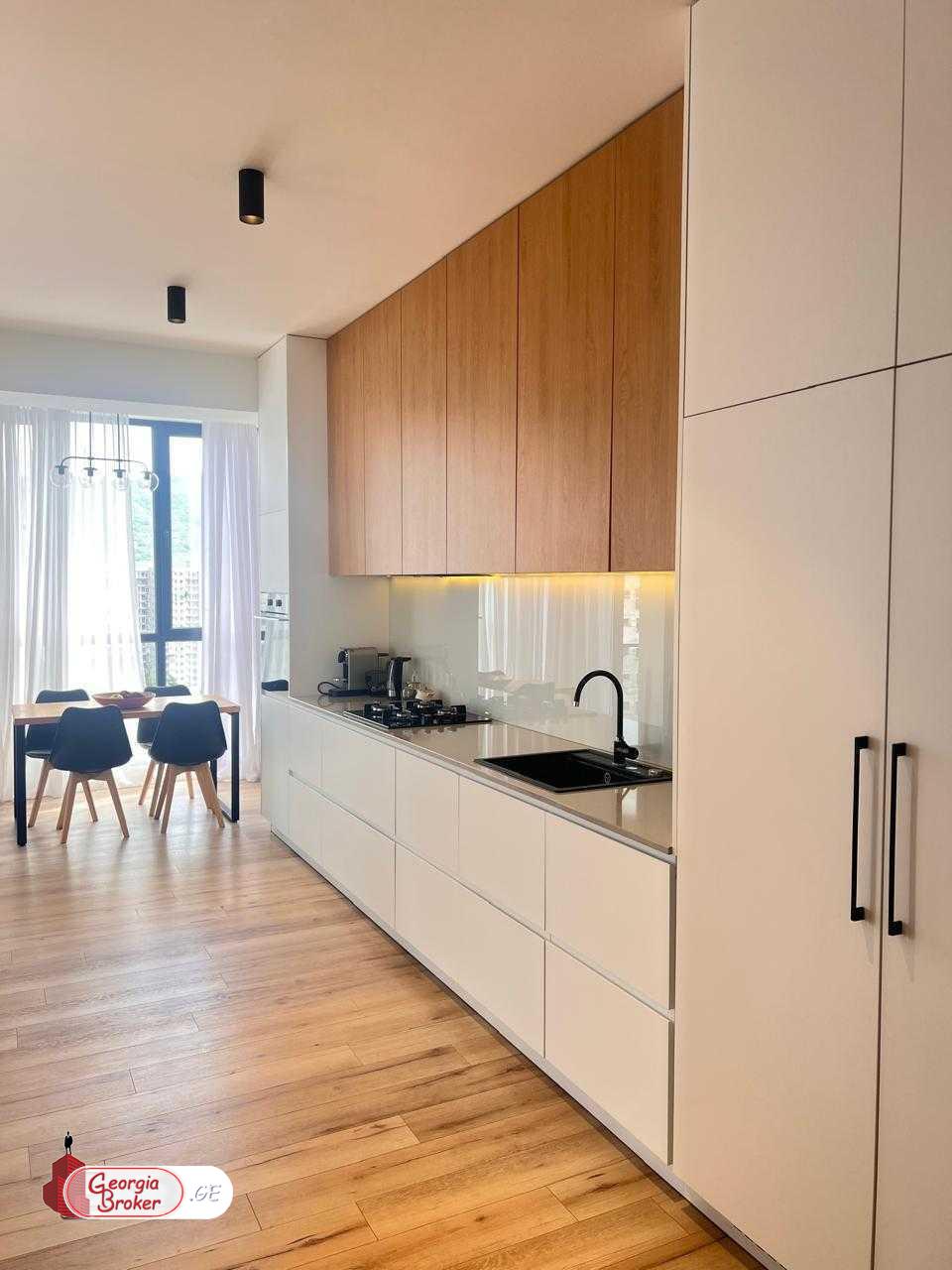 nearly repaired 3-room apartment for sale