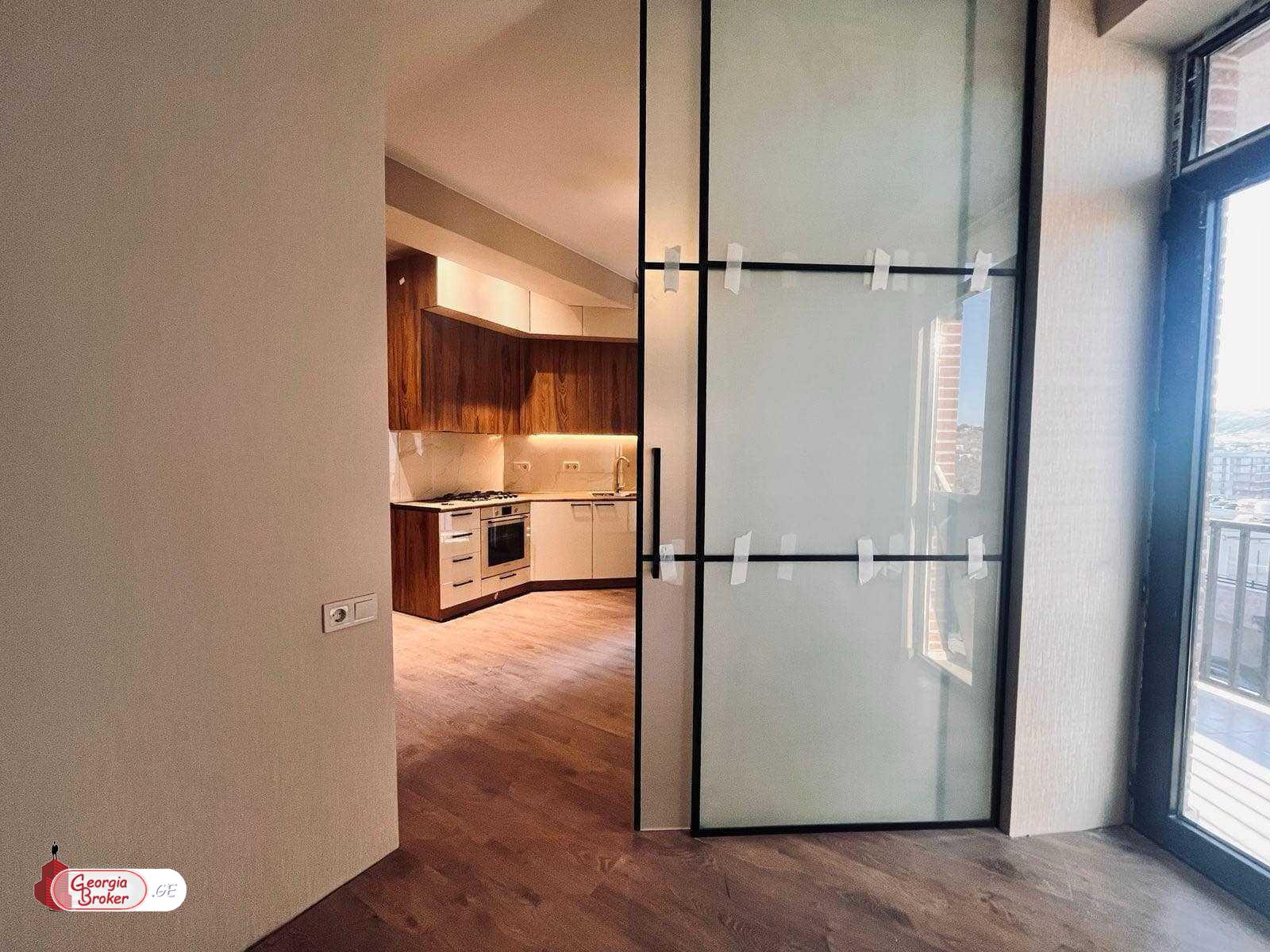 იყიდება ახალი გარემონტებული 2 ოთახიანი ბინა