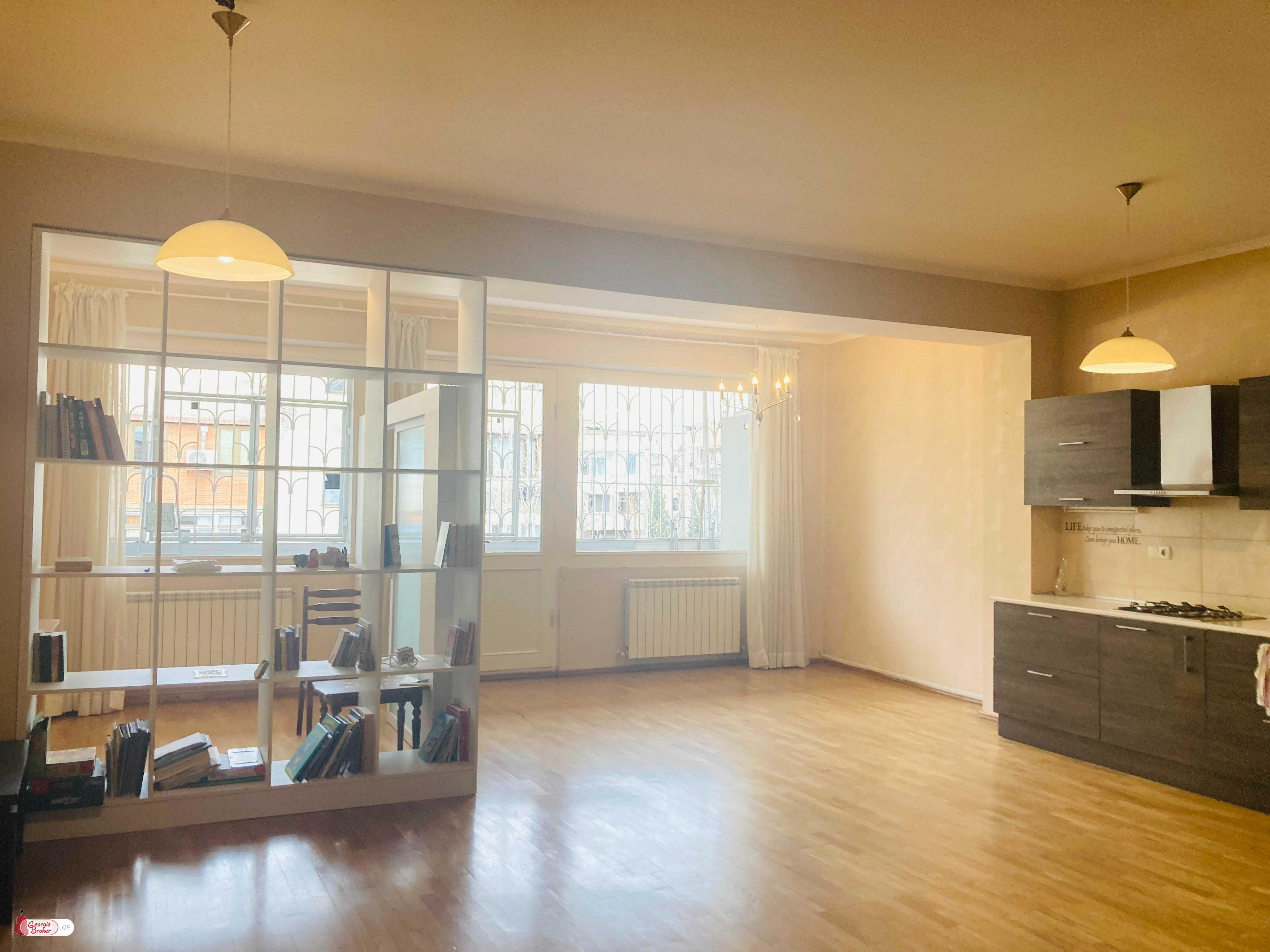 nearly repaired 2-room apartment for sale