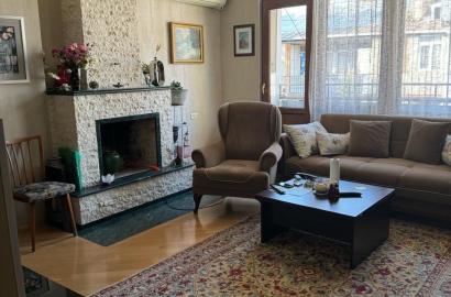 продается квартира с новым ремонтом 4-комнаты