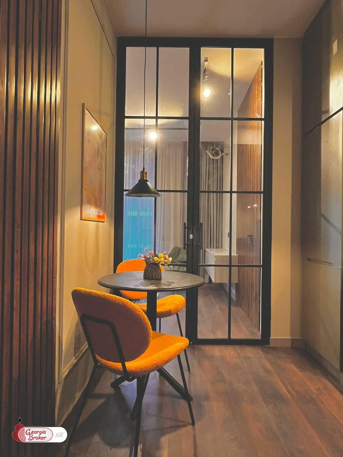 продается квартира с новым ремонтом 2-комнаты