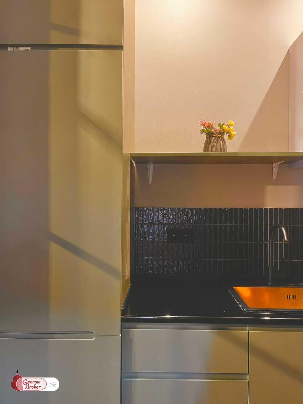 продается квартира с новым ремонтом 2-комнаты