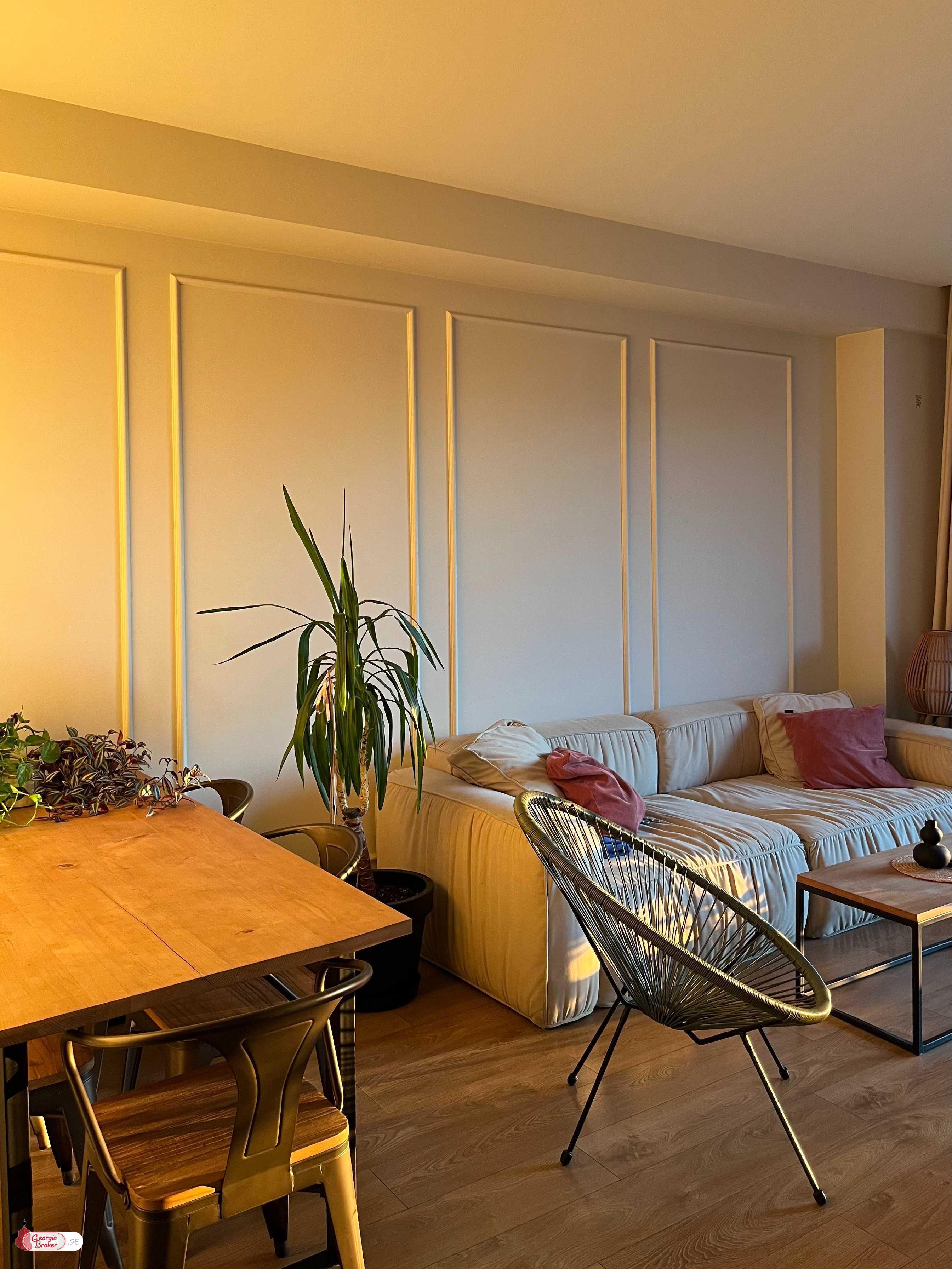 იყიდება ახალი გარემონტებული 5 ოთახიანი ბინა