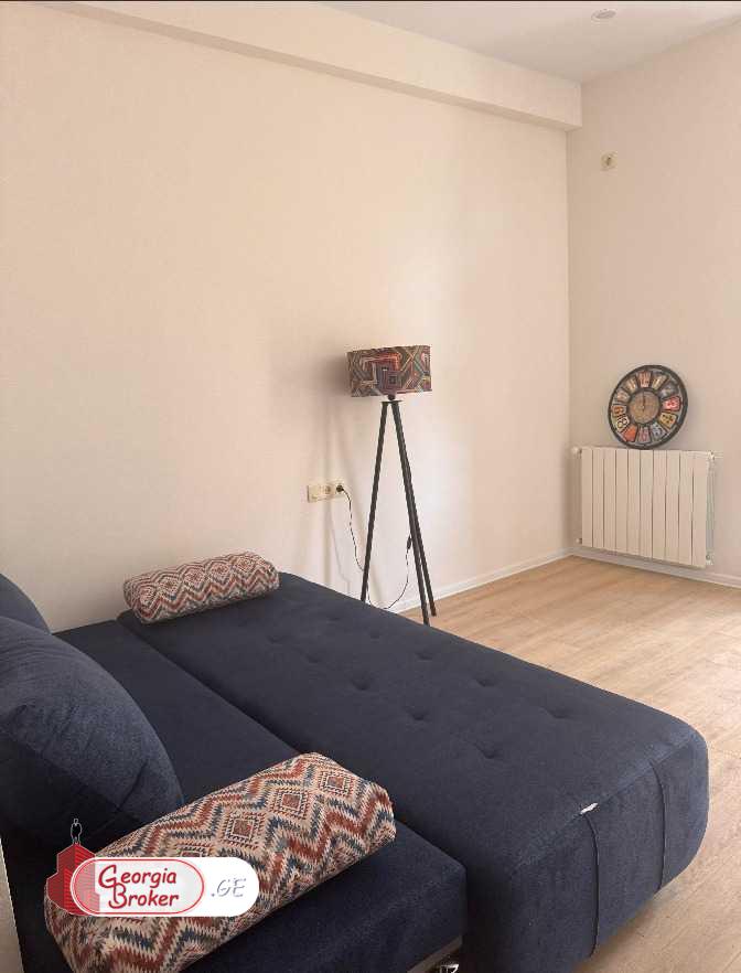 продается квартира с новым ремонтом 1-комната