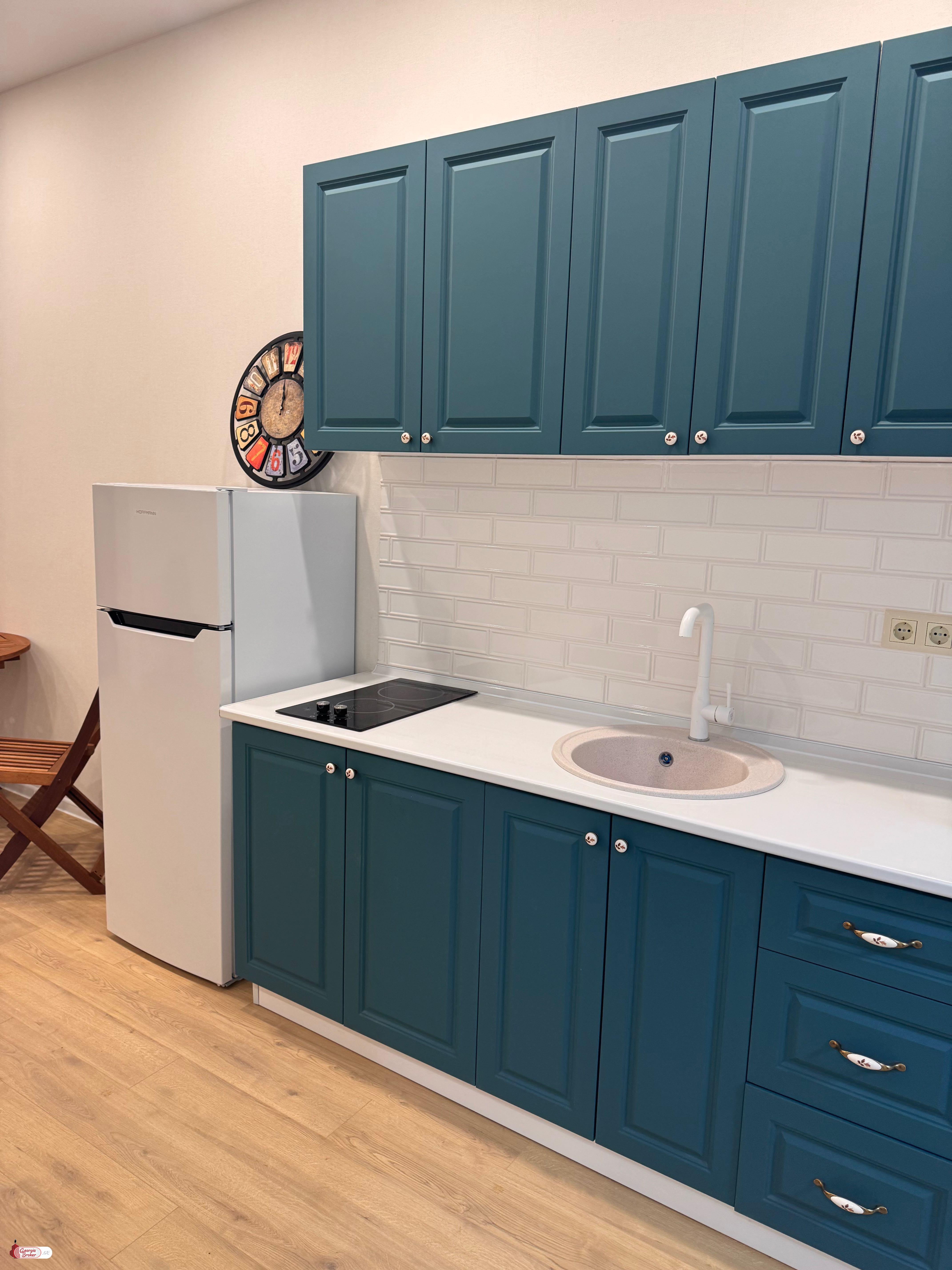 продается квартира с новым ремонтом 1-комната