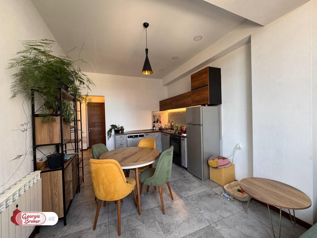 იყიდება ახალი გარემონტებული 3 ოთახიანი ბინა