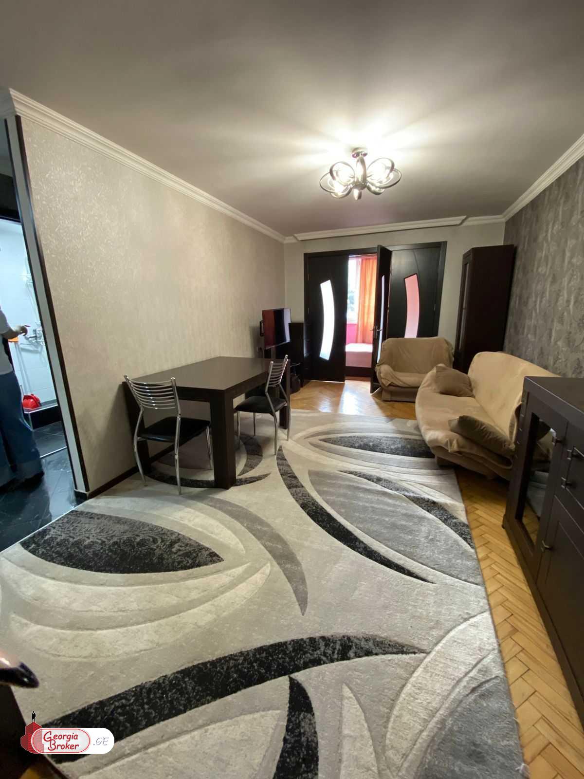 nearly repaired 3-room apartment for sale