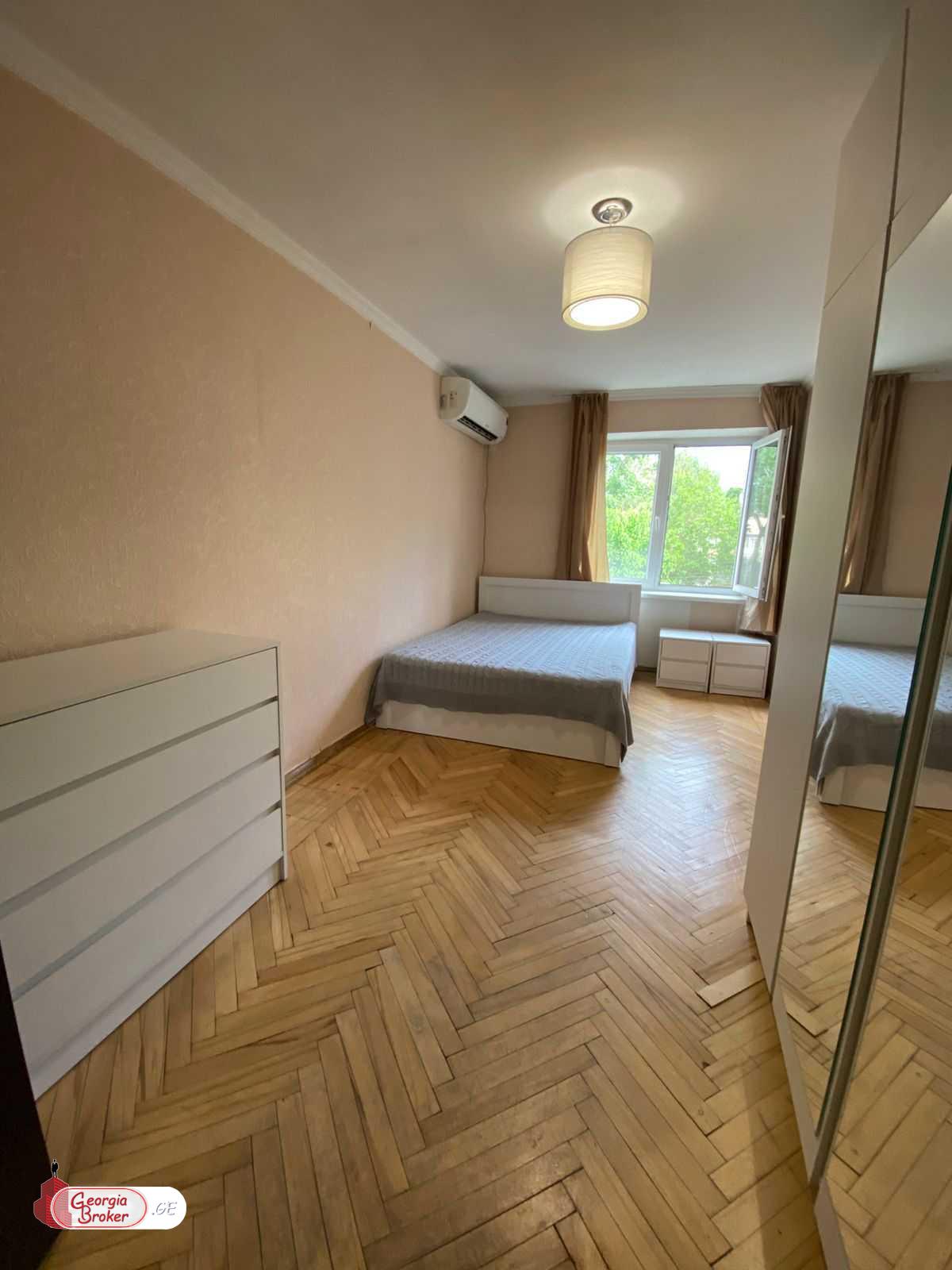 nearly repaired 3-room apartment for sale