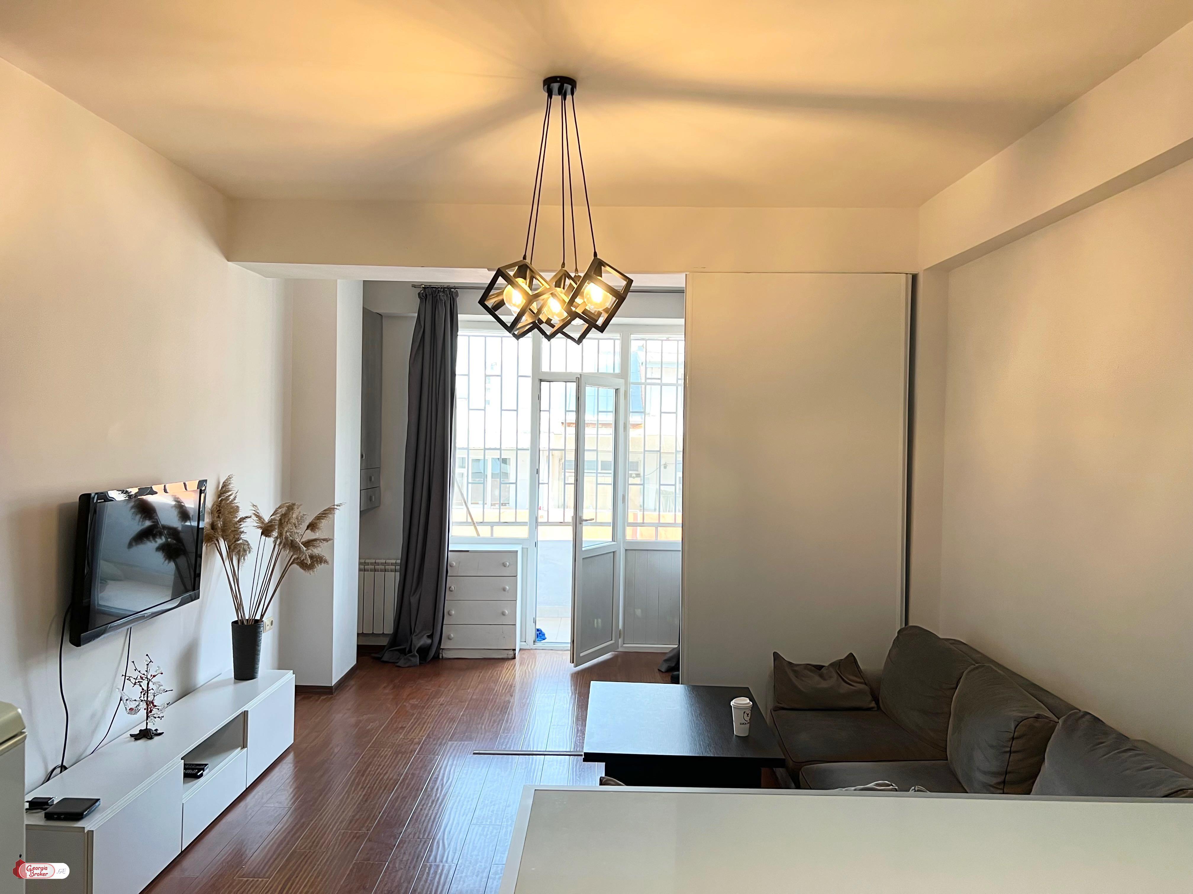 nearly repaired 2-room apartment for sale