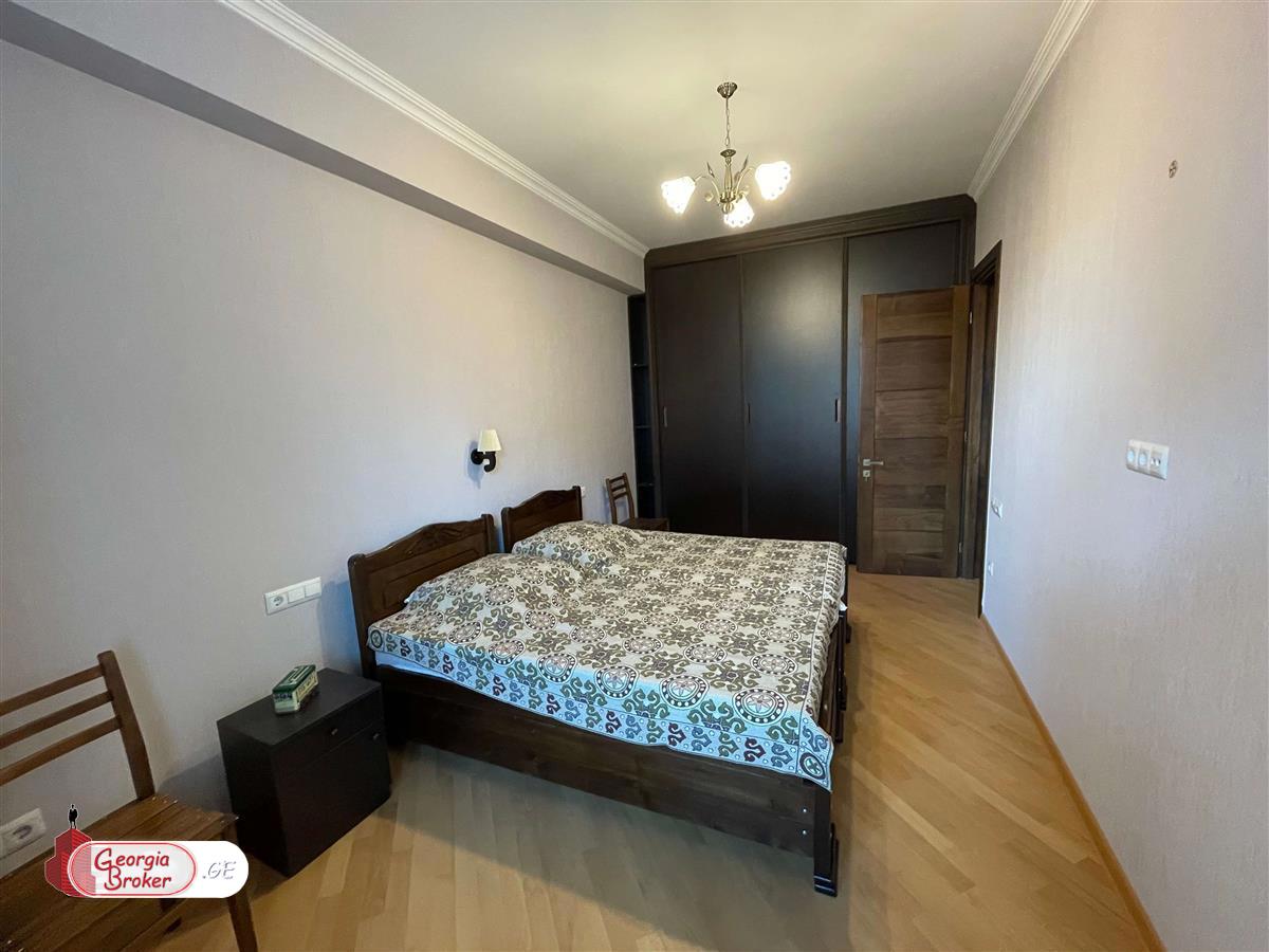 nearly repaired 5-room apartment for sale