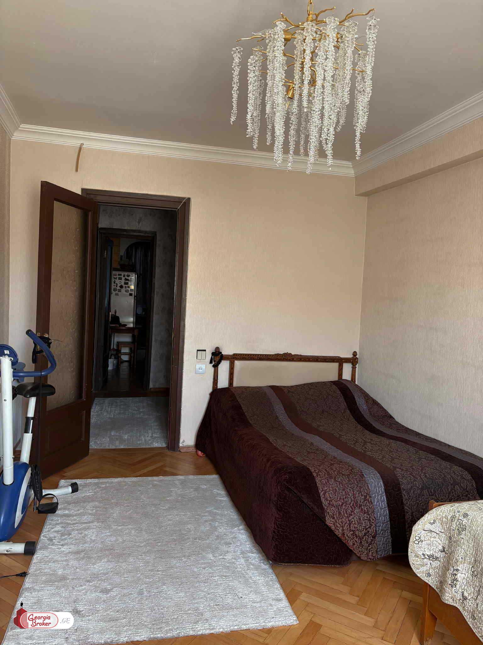 nearly repaired 5-room apartment for sale