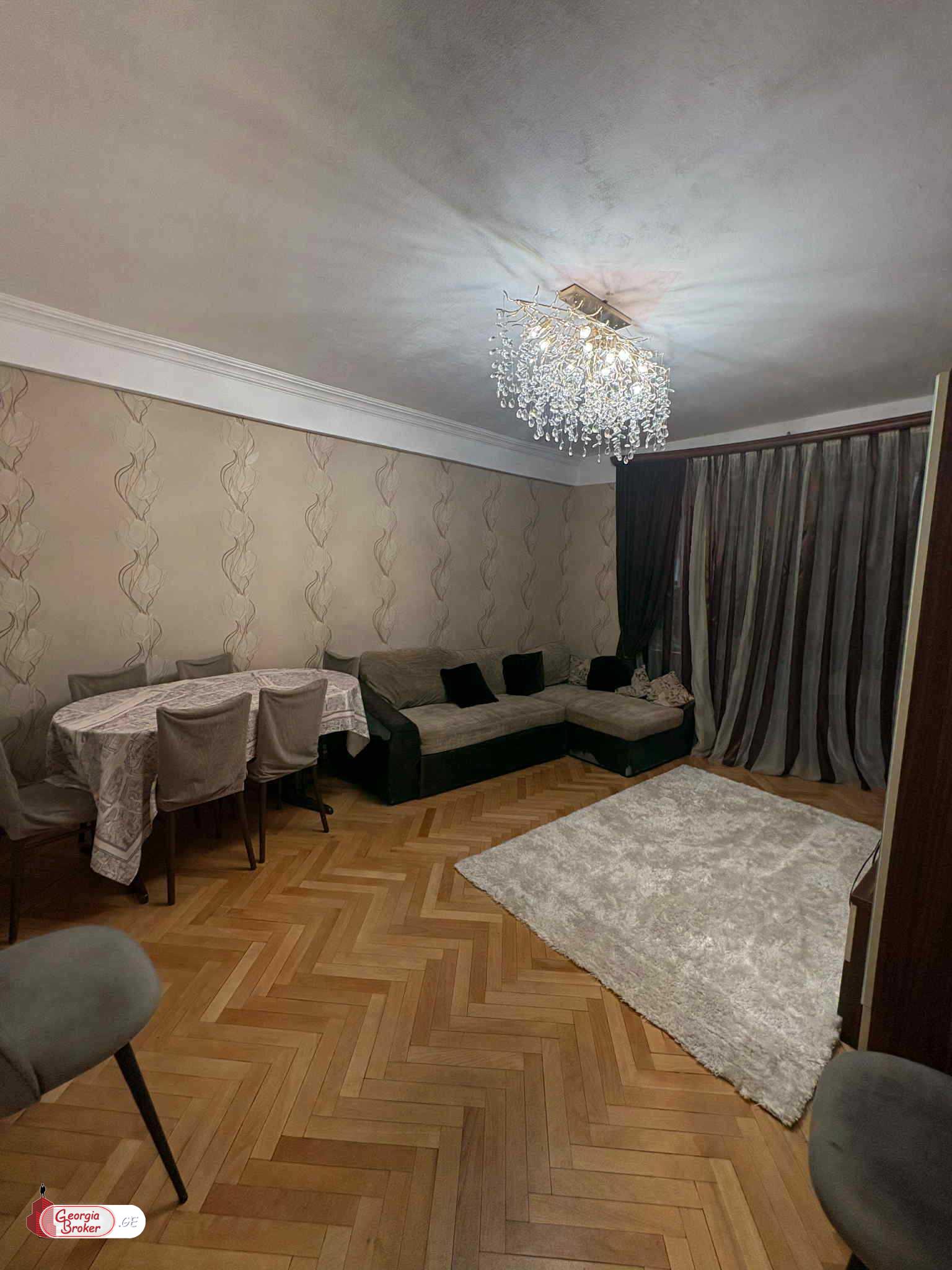 nearly repaired 5-room apartment for sale