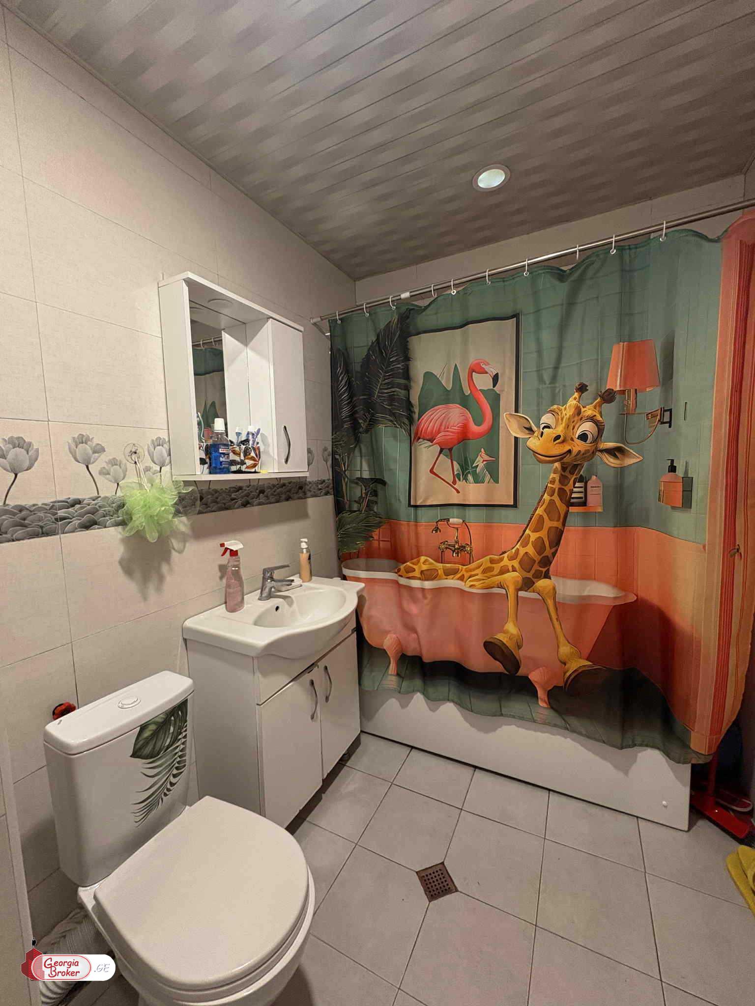 nearly repaired 5-room apartment for sale