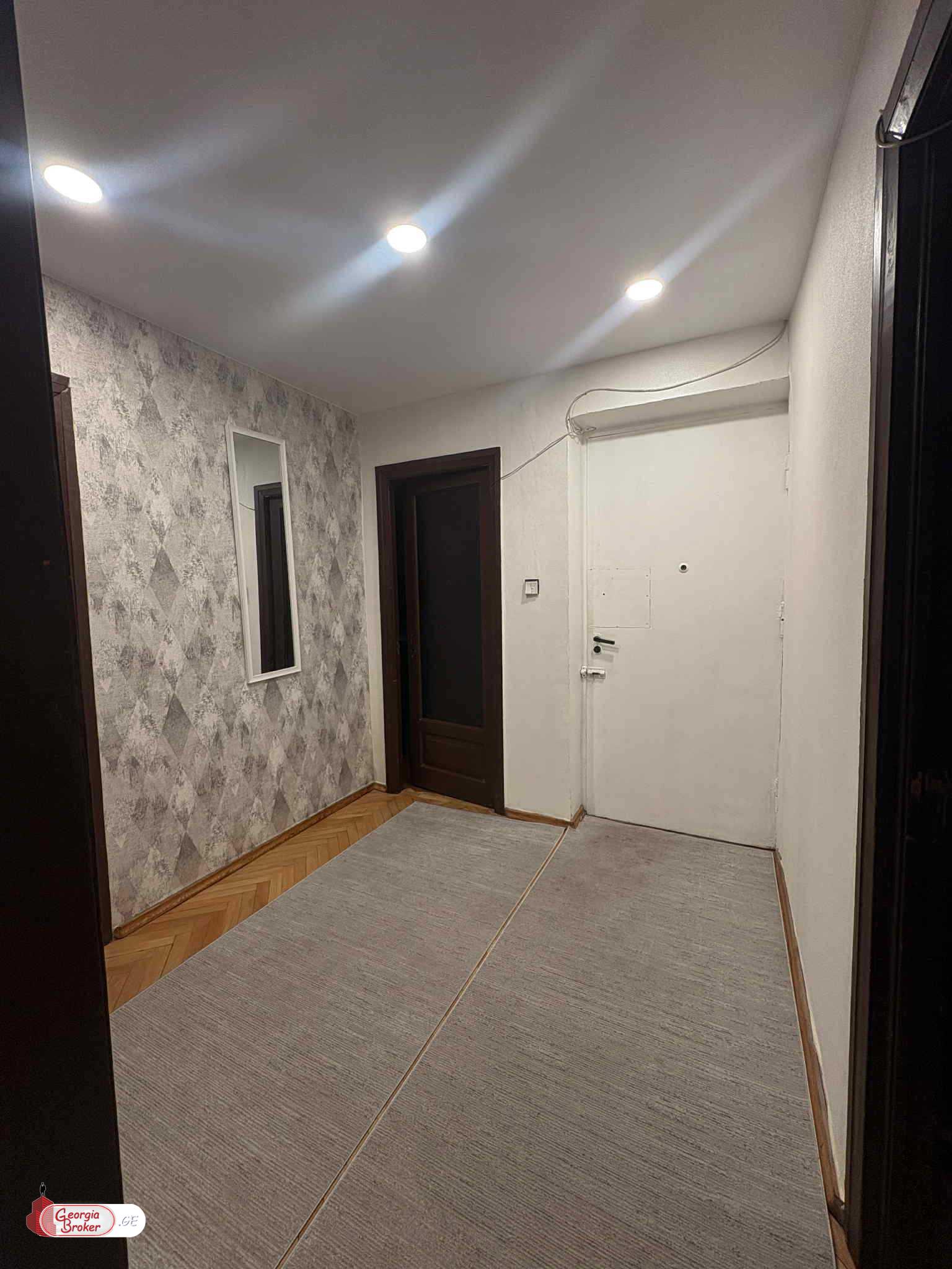 nearly repaired 5-room apartment for sale