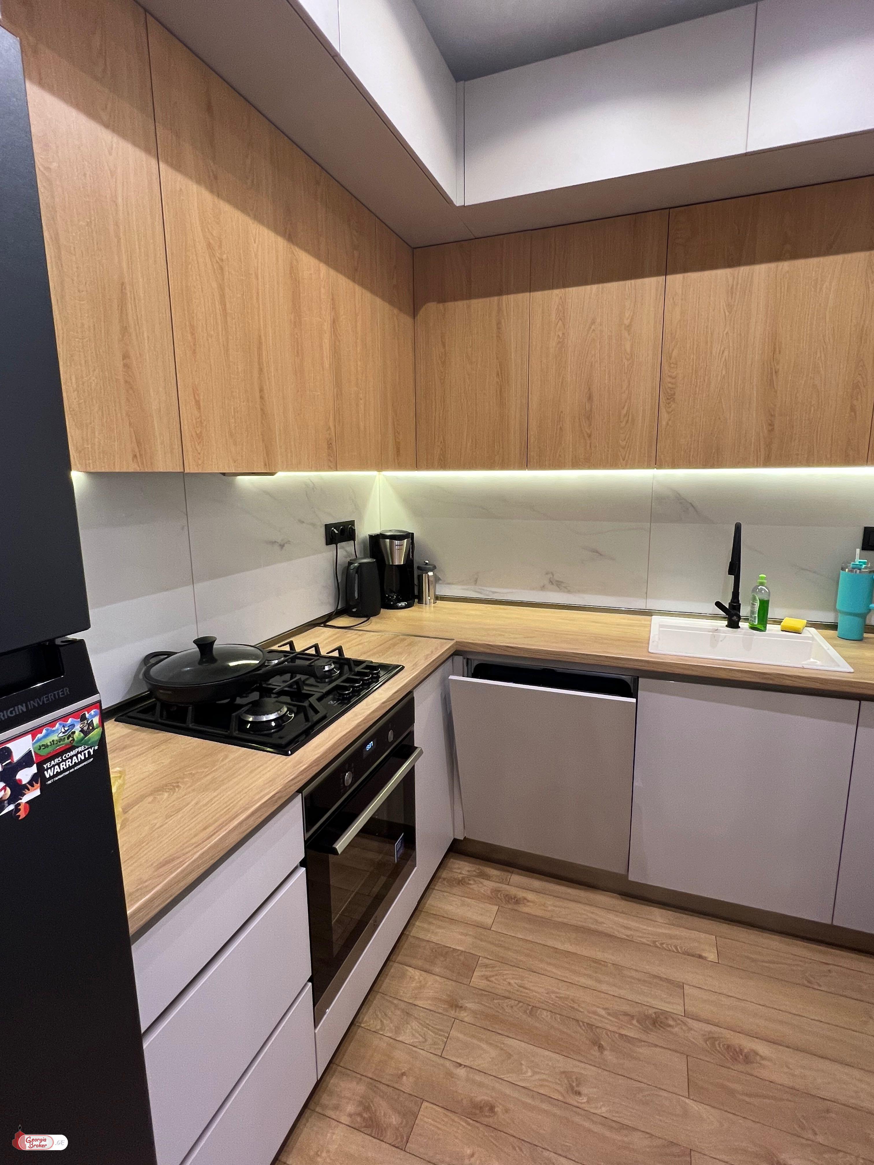 nearly repaired 3-room apartment for sale