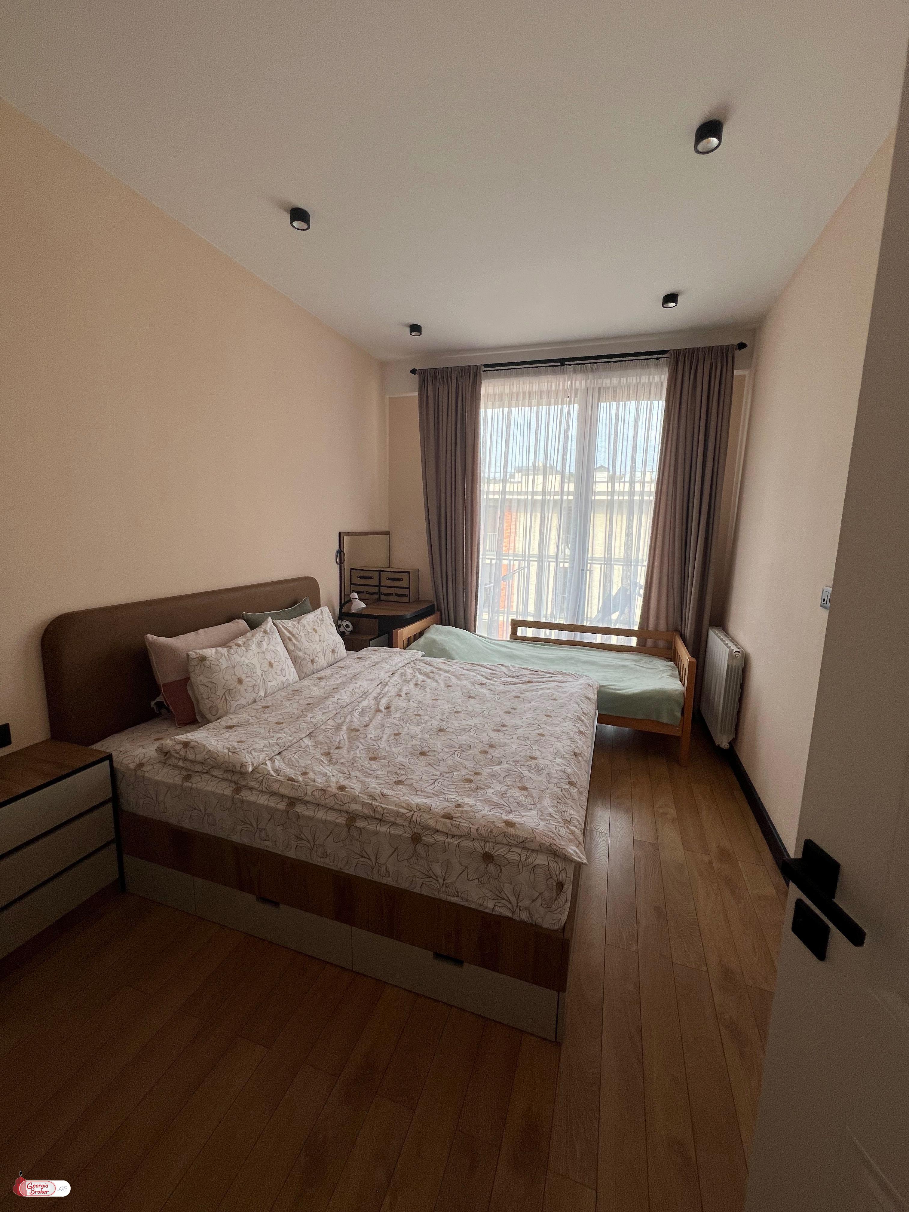 nearly repaired 3-room apartment for sale