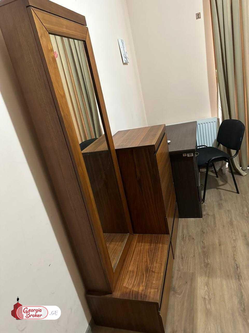 იყიდება ახალი გარემონტებული 4 ოთახიანი ბინა