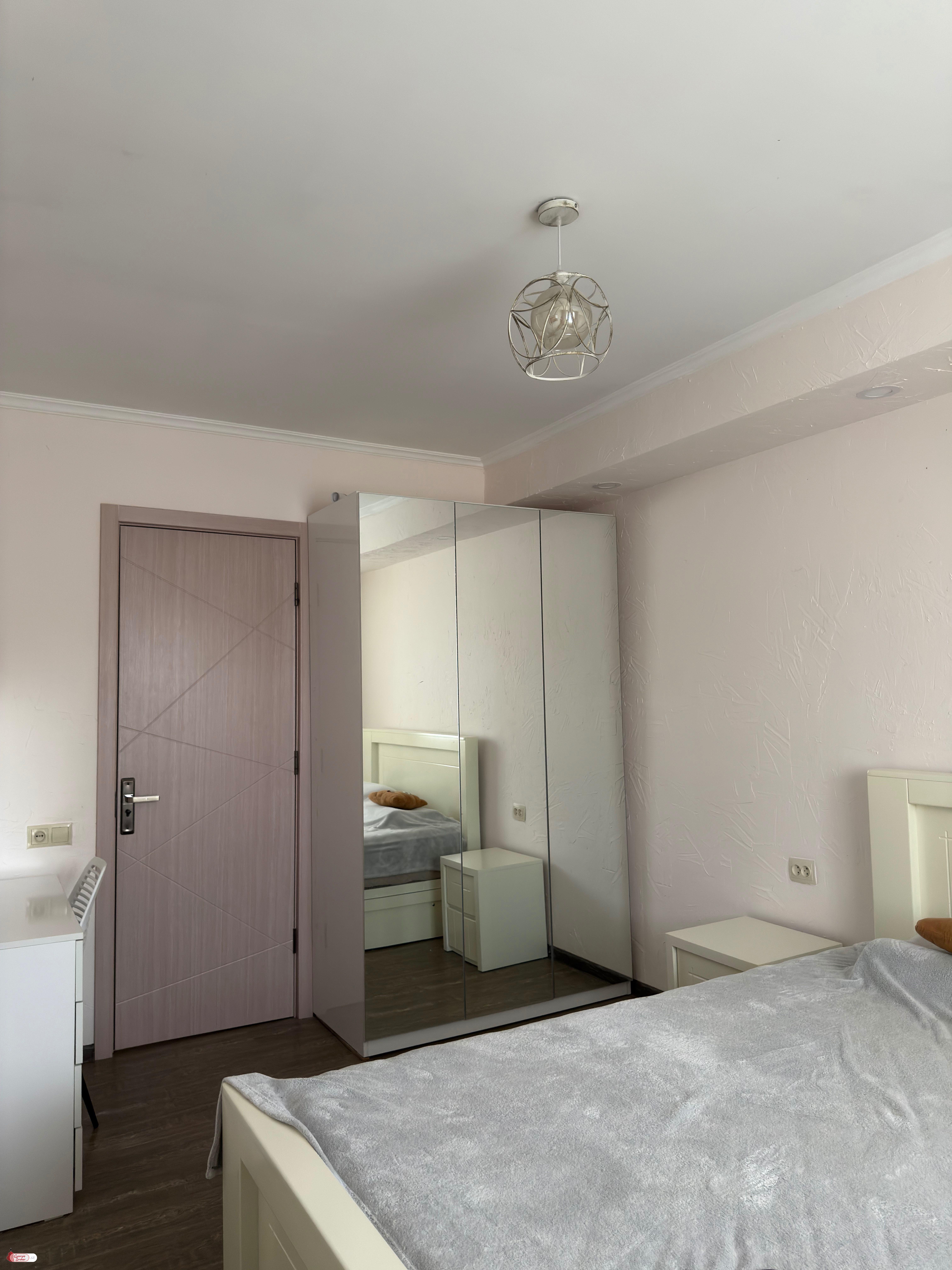 продается квартира с новым ремонтом 3-комнаты