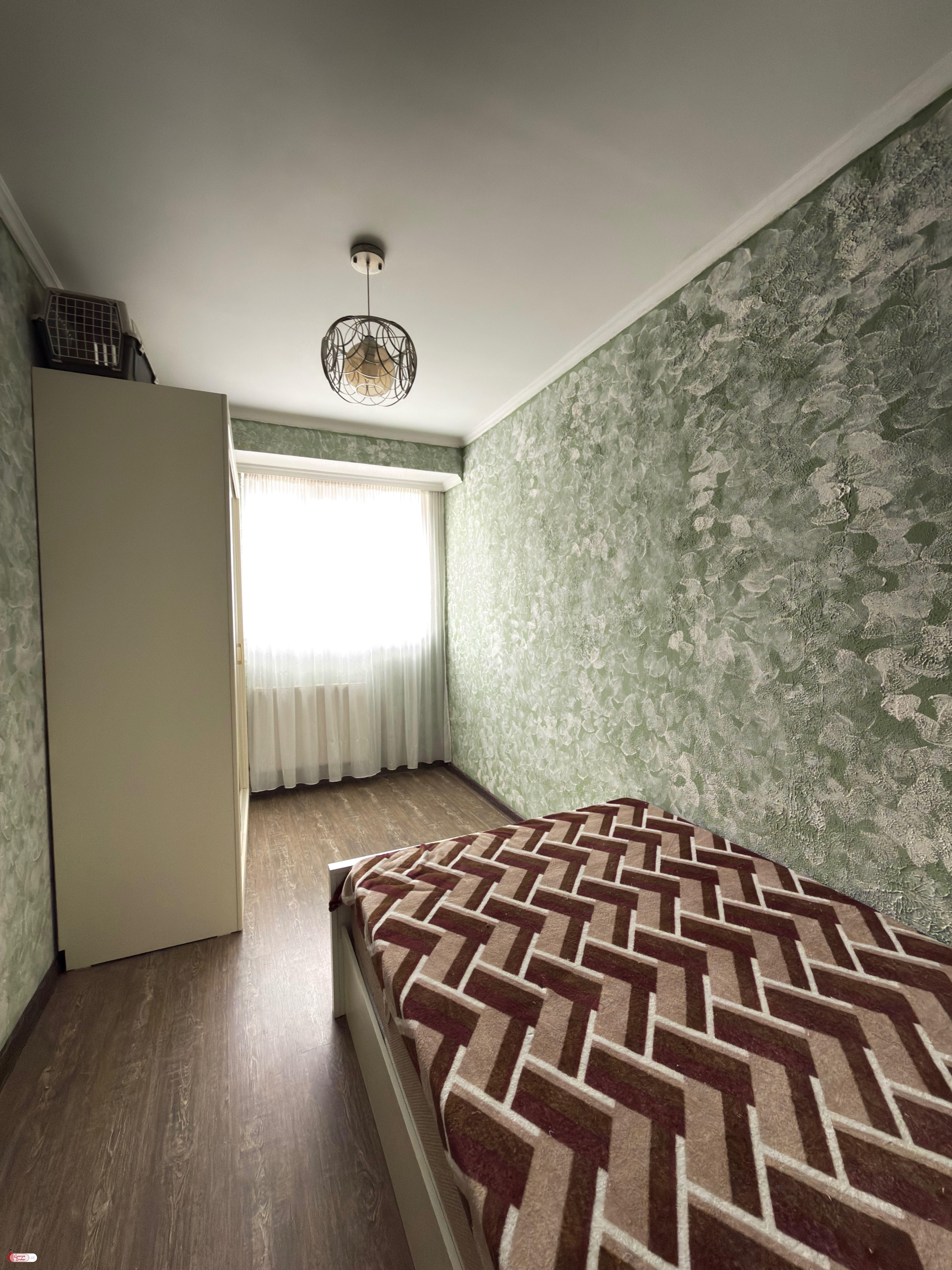 продается квартира с новым ремонтом 3-комнаты