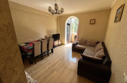 nearly repaired 2-room apartment for sale