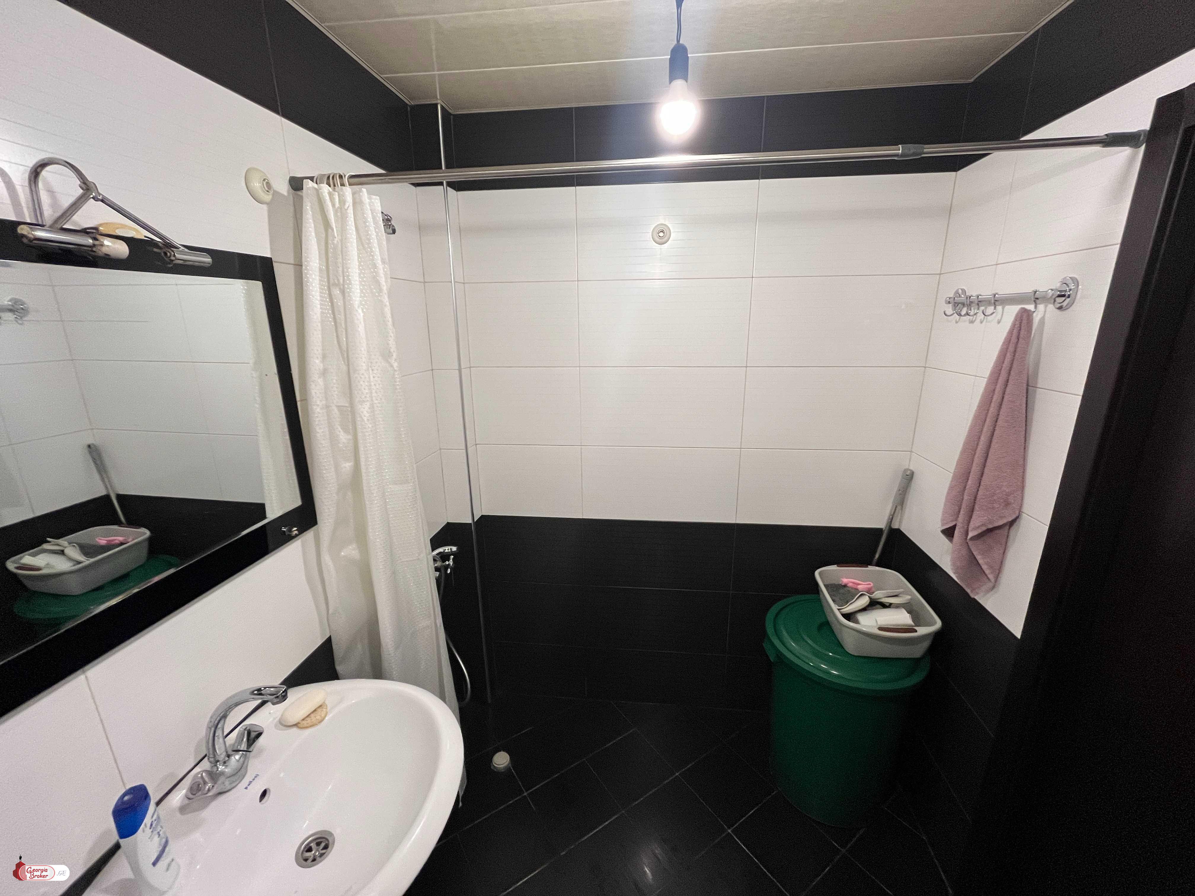 nearly repaired 2-room apartment for sale