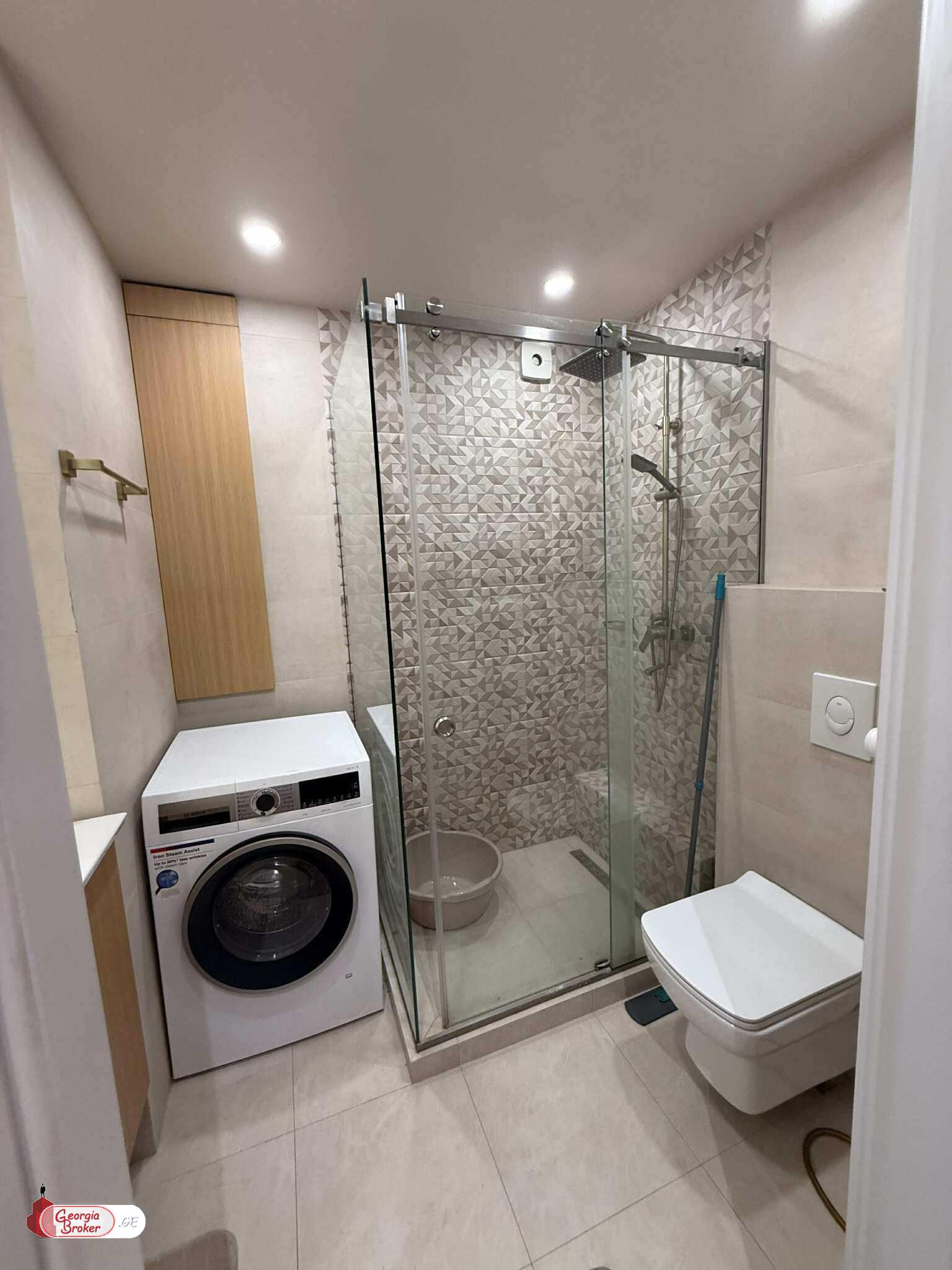 nearly repaired 2-room apartment for sale