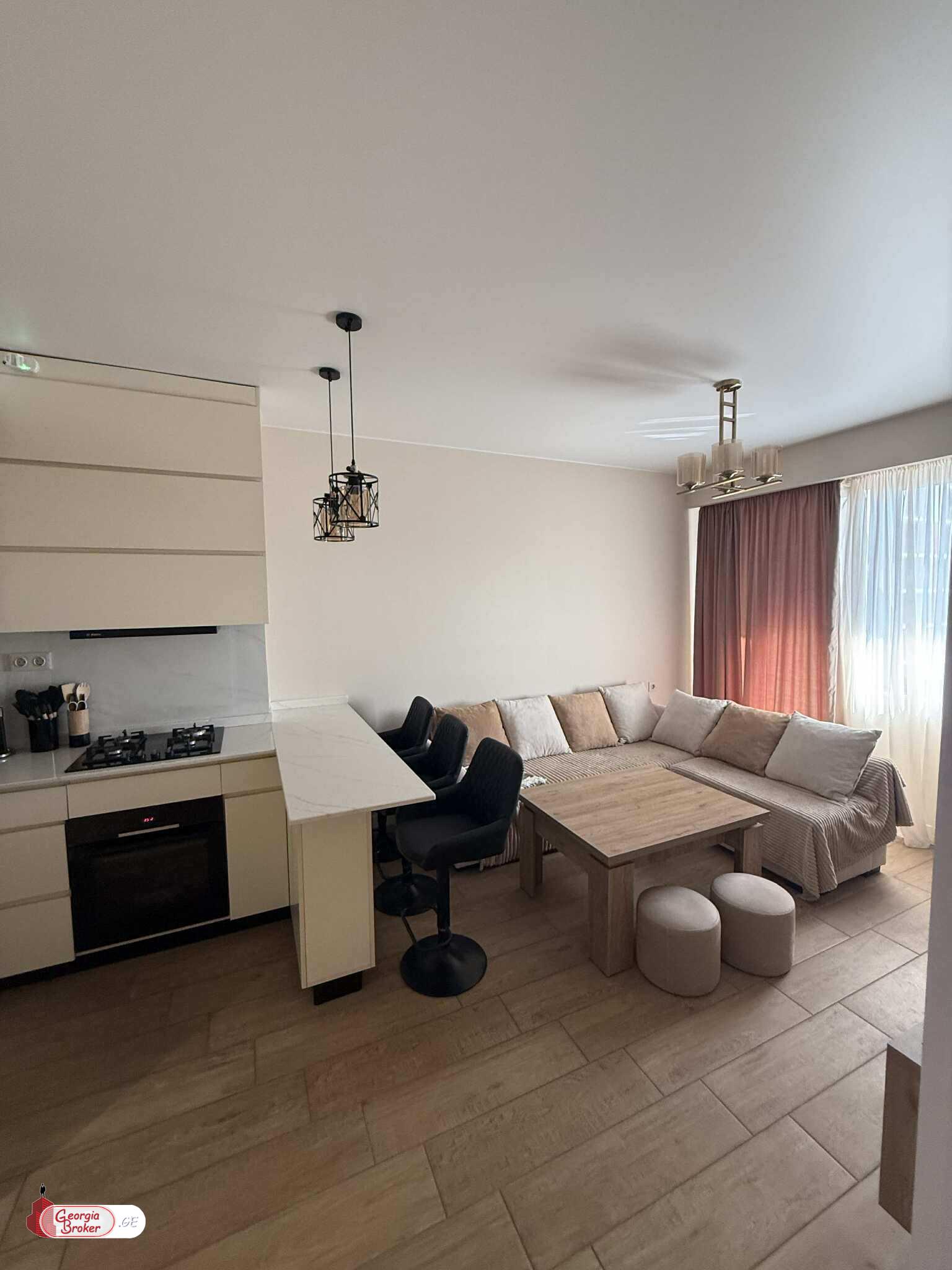 nearly repaired 2-room apartment for sale